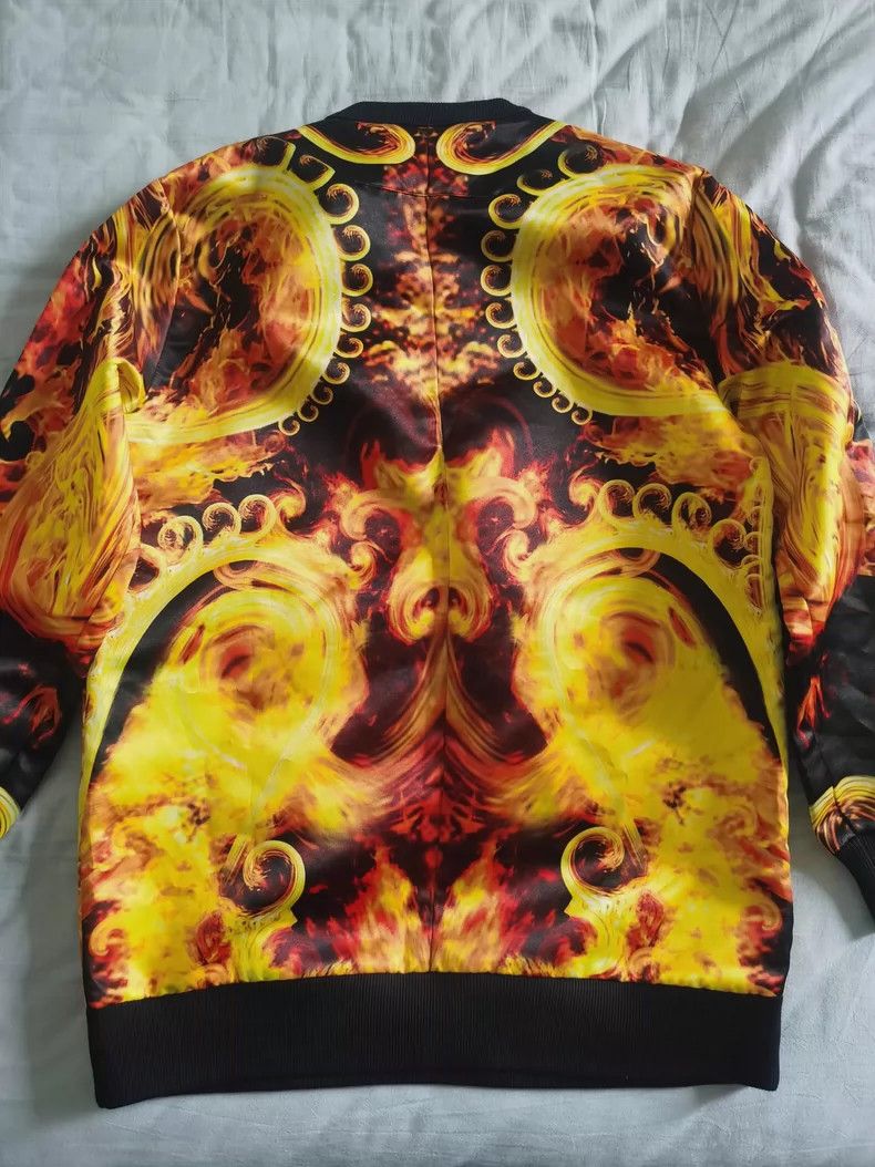 Givenchy Givenchy XS Virgin Mary jacket Size US XS / EU 42 / 0 - 2 Thumbnail