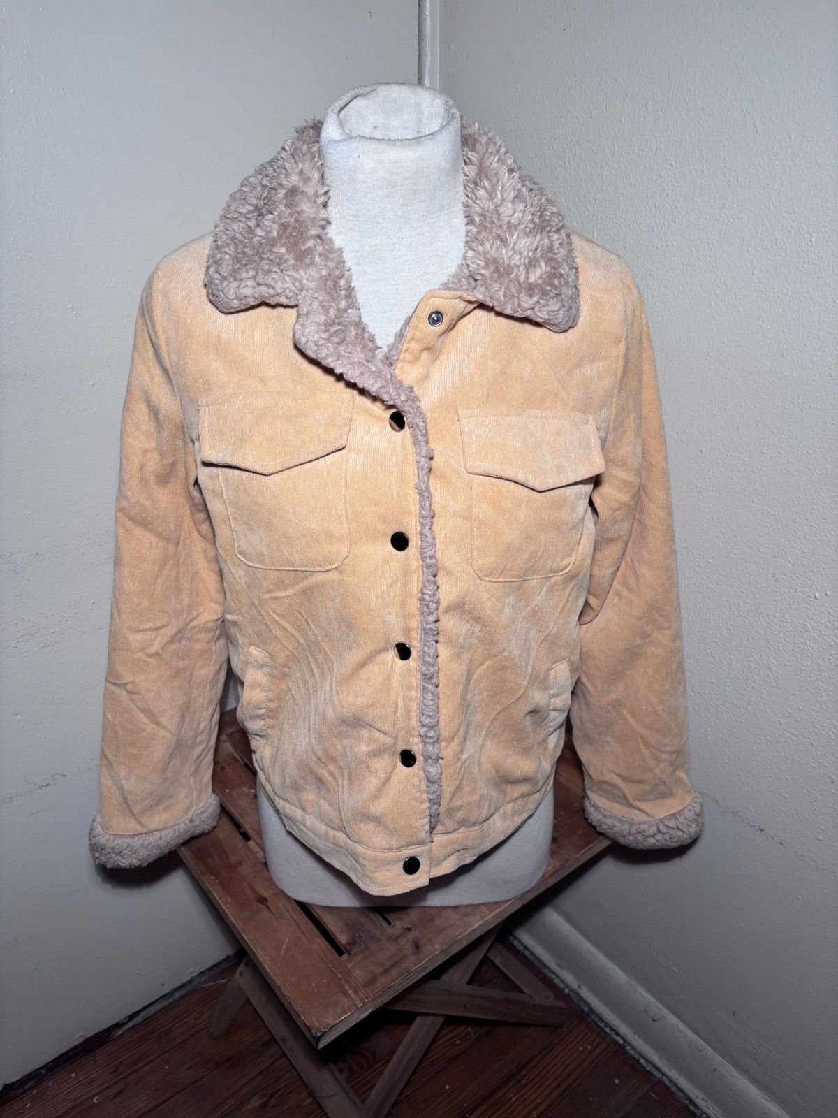 Shein SHEIN Corduroy Sherpa Lined Jacket Size XS / US 0-2 / IT 36-38 - 2 Thumbnail