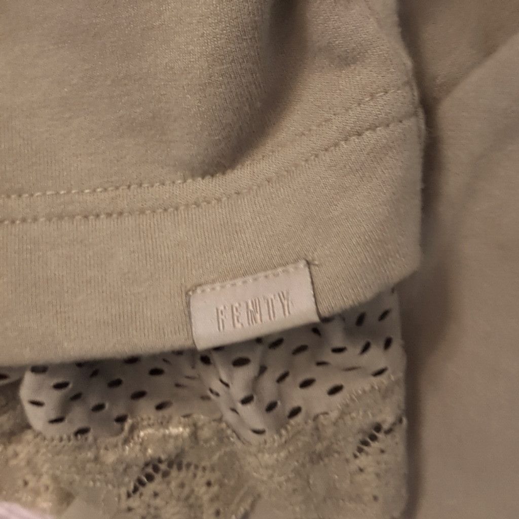 Fenty Puma x Fenty long sleeve cropped sweatshirt size XS Size XS / US 0-2 / IT 36-38 - 8 Thumbnail