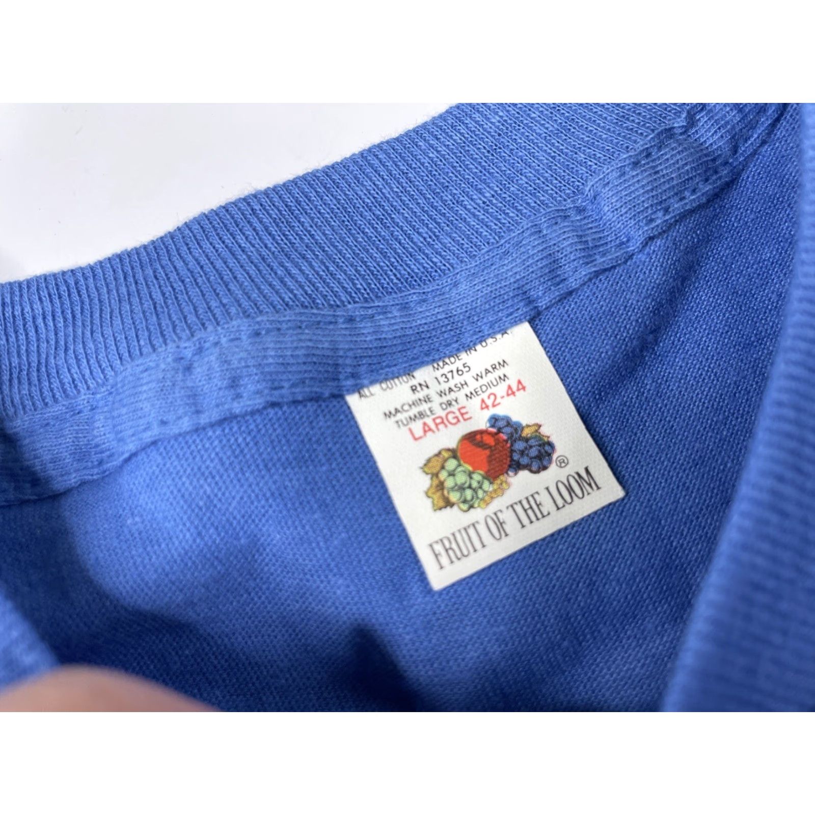 Fruit Of The Loom VINTAGE Fruit of the Loom T-Shirt Selvedge Pocket Large Blue Crew Neck Short Sleeve 90s Grunge Skate Men Size US L / EU 52-54 / 3 - 4 Thumbnail
