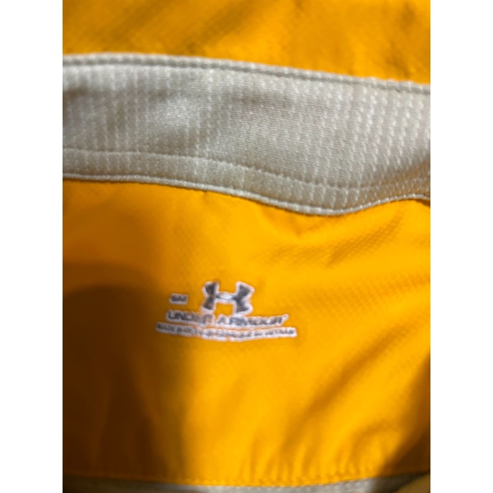 Under Armour Under Armour Jacket Windbreaker Yellow Breathable Water Resistant Storm Zip Pockets Mens S M Size S / US 4 / IT 40 - 6 Thumbnail