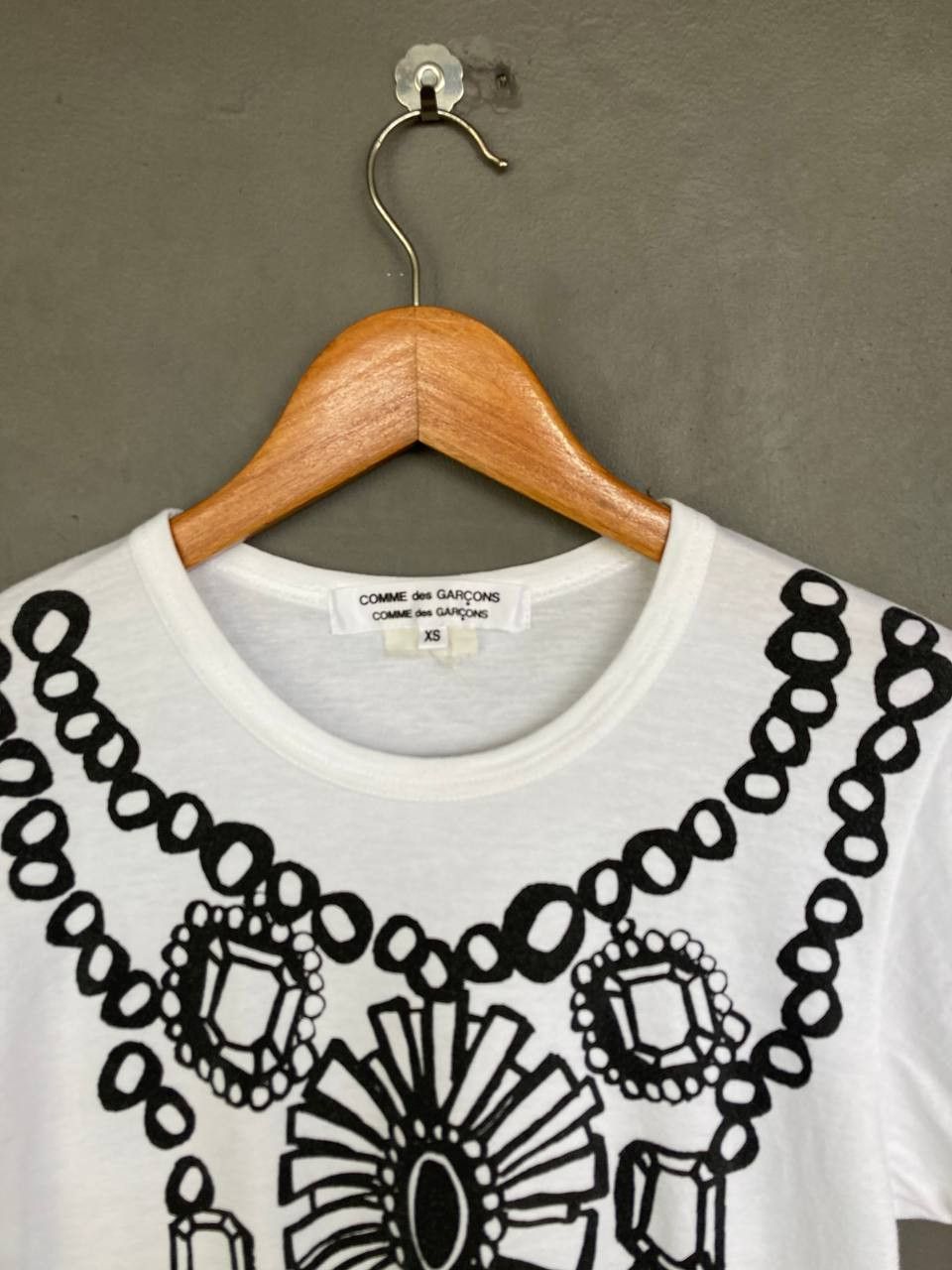 Comme des Garcons Comme des Garçons Jewel Necklace Tee Size XS / US 0-2 / IT 36-38 - 5 Thumbnail