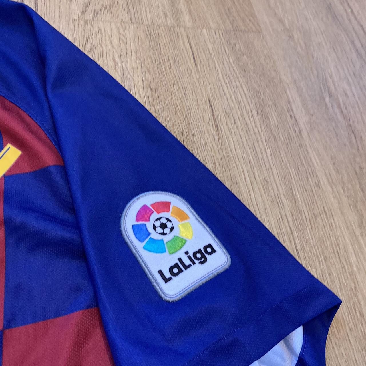 Nike 2018-19 *17 Griezmann FC Barcelona Home Football Size US M / EU 48-50 / 2 - 6 Thumbnail