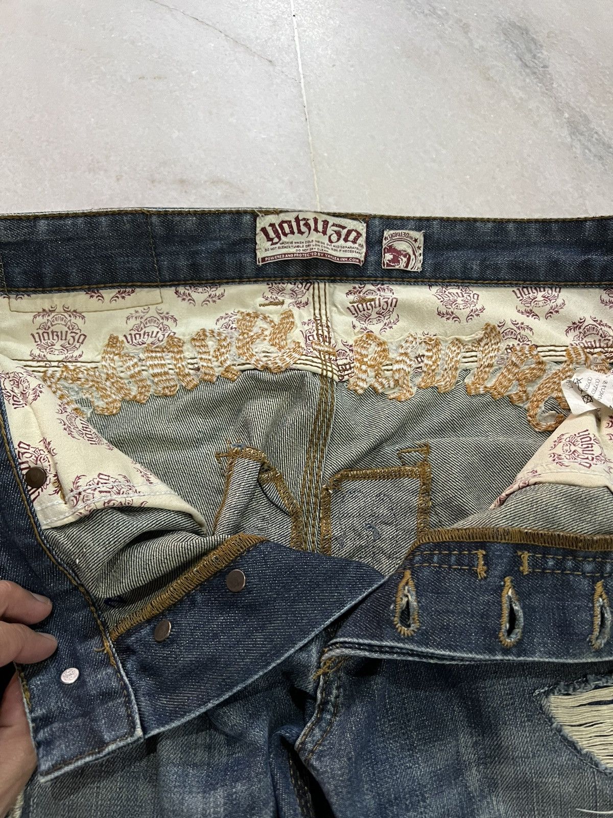 If Six Was Nine × Japanese Brand JAPANESE BRAND YAKUZA GANGSTER DISTRESSED JEANS VERY RARE Size US 32 / EU 48 - 16 Thumbnail