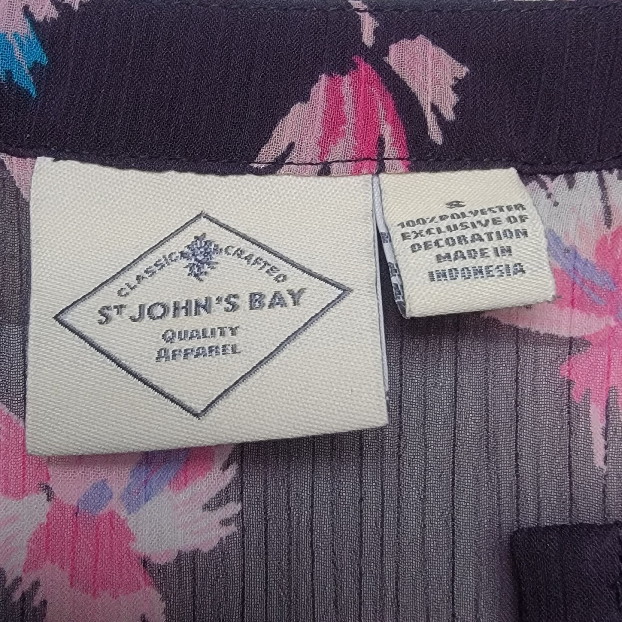 Other ✨Sz S St. John's Bay Women's Navy Blue Floral 3/4 Sleeve Bl Size S / US 4 / IT 40 - 3 Thumbnail