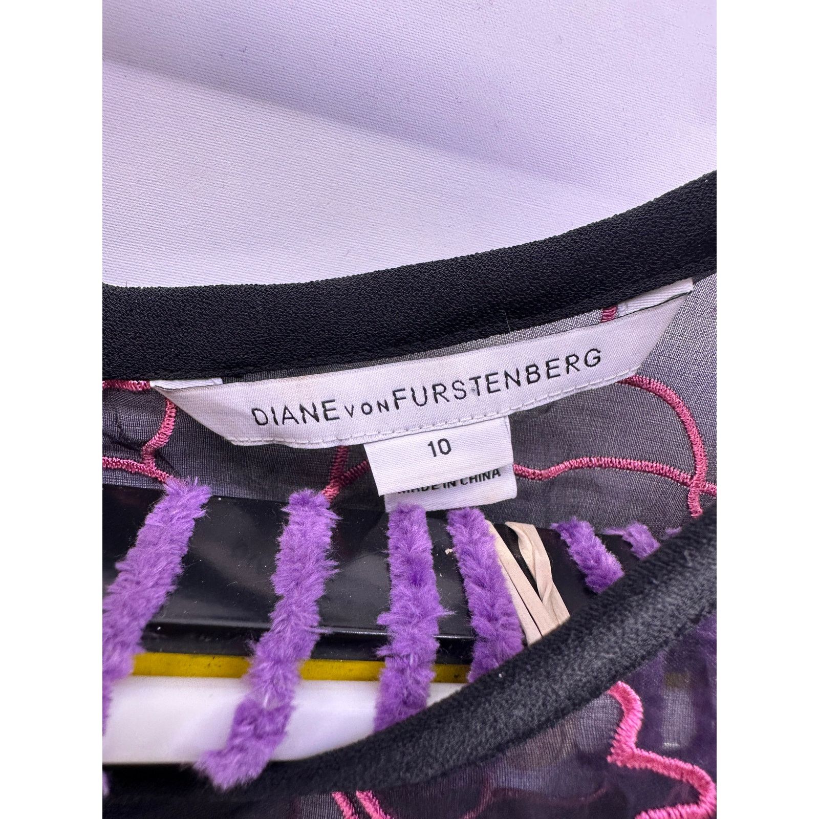 Diane von Furstenberg Diane von Furstenberg Sheer Silk Black & Pink Size10 Blouse Size L / US 10 / IT 46 - 10 Thumbnail