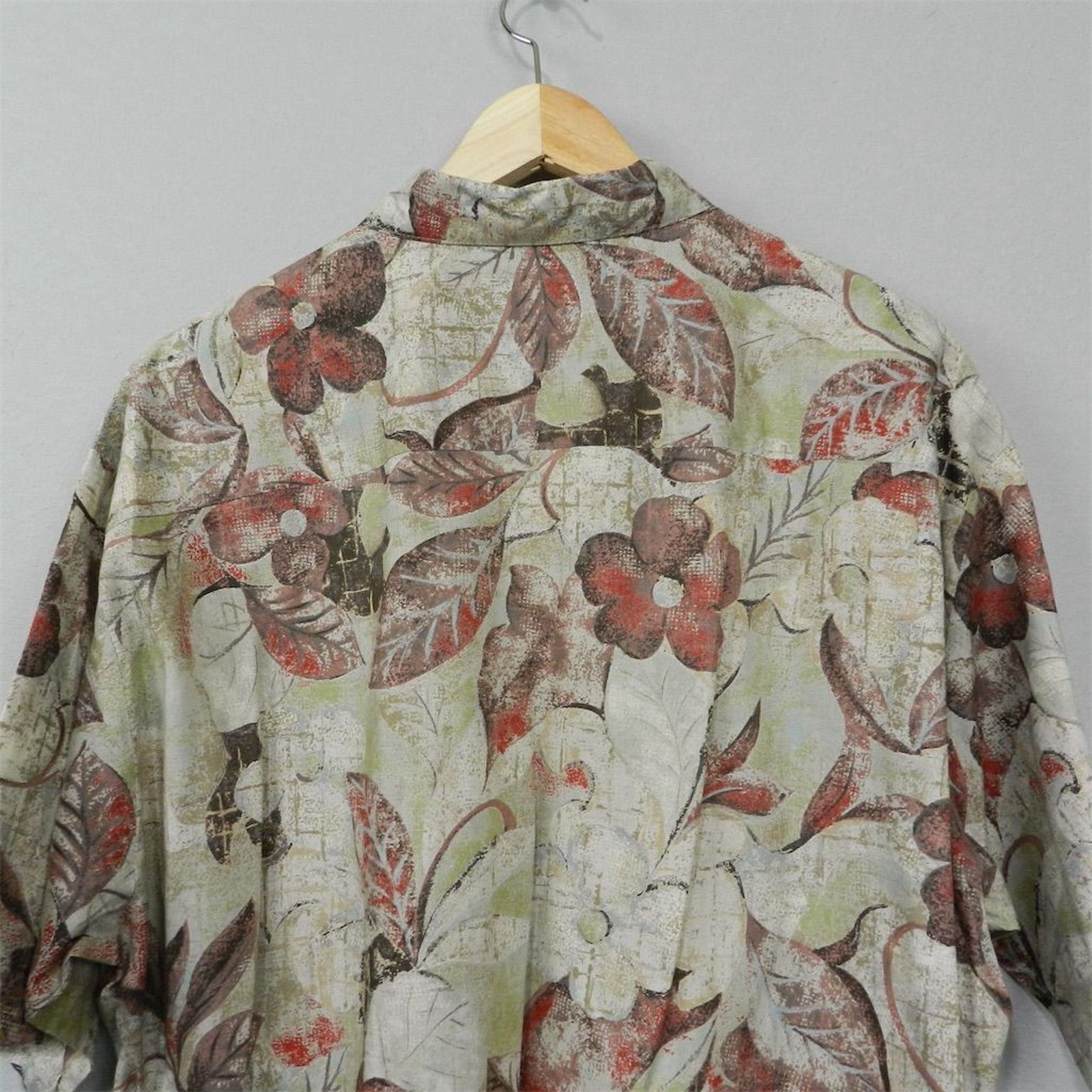 Tori Richard Vintage Tori Richard Size XL Hawaiian Shirt Cotton Lawn Size US XL / EU 56 / 4 - 10 Thumbnail