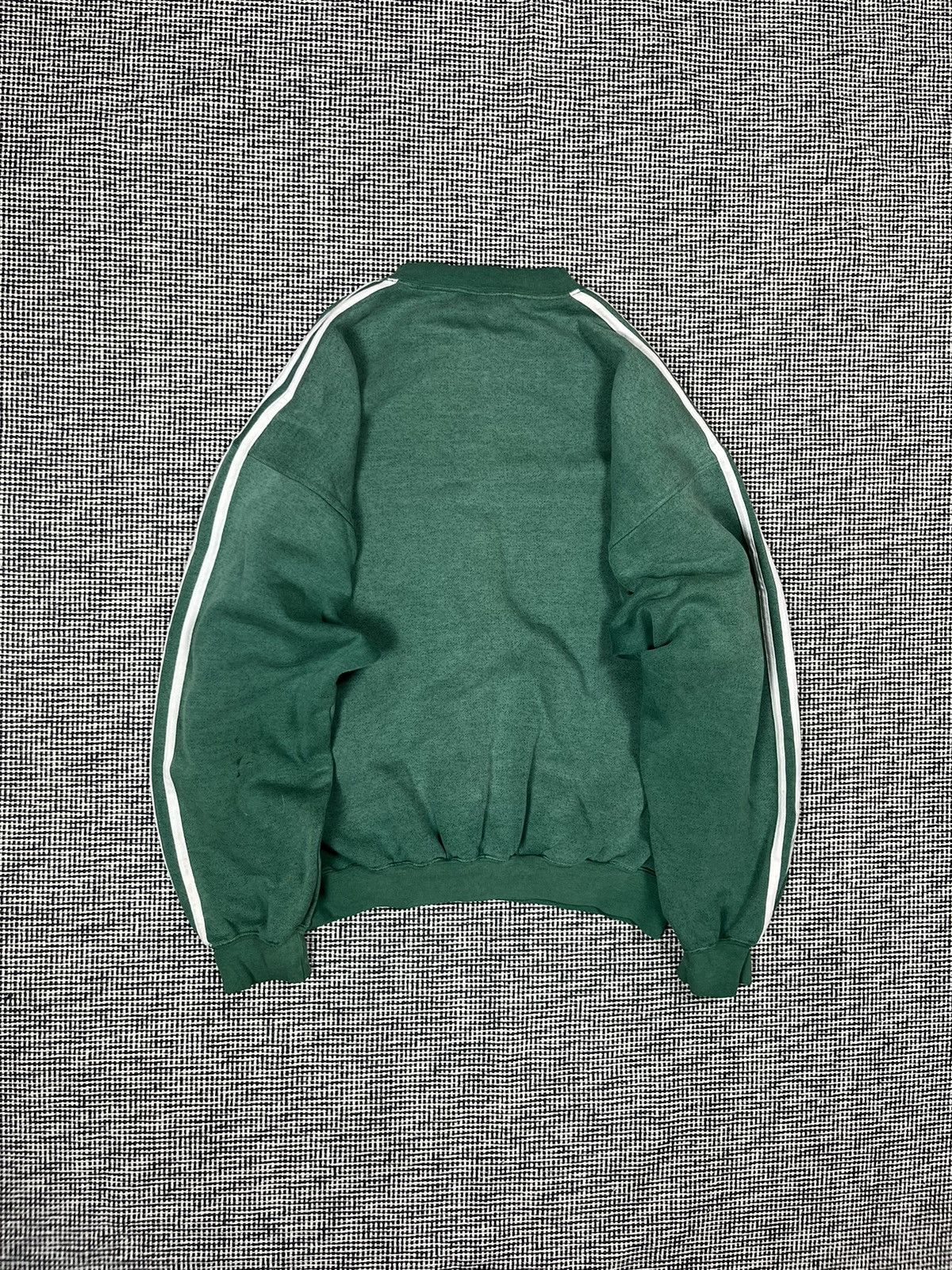 Adidas 80s adidas distressed boxy baggy crewneck Kanye style Size US L / EU 52-54 / 3 - 4 Thumbnail