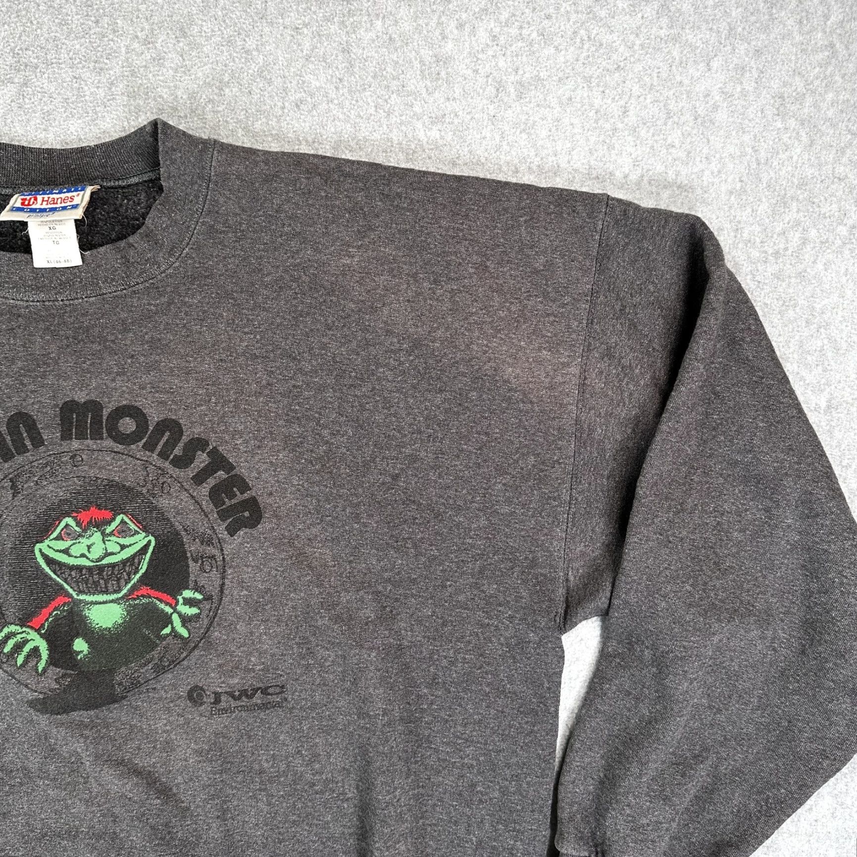 Hanes VINTAGE Hanes Sweatshirt Mens XL Gray Fleece Graphic Crewneck Muffin Monster 90s Size US XL / EU 56 / 4 - 7 Thumbnail
