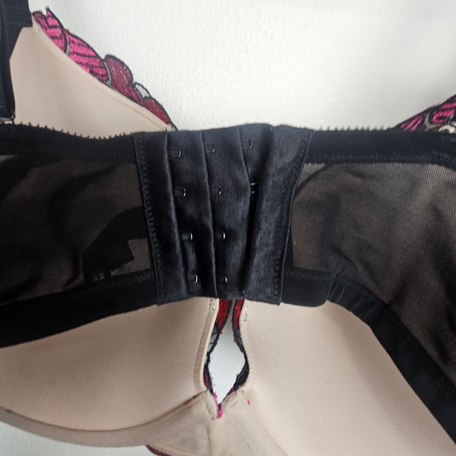 Corridor Torrid Womens Embroidered Push-Up Padded Plunge Bra 42DD Size 42" / US 20 - 6 Thumbnail