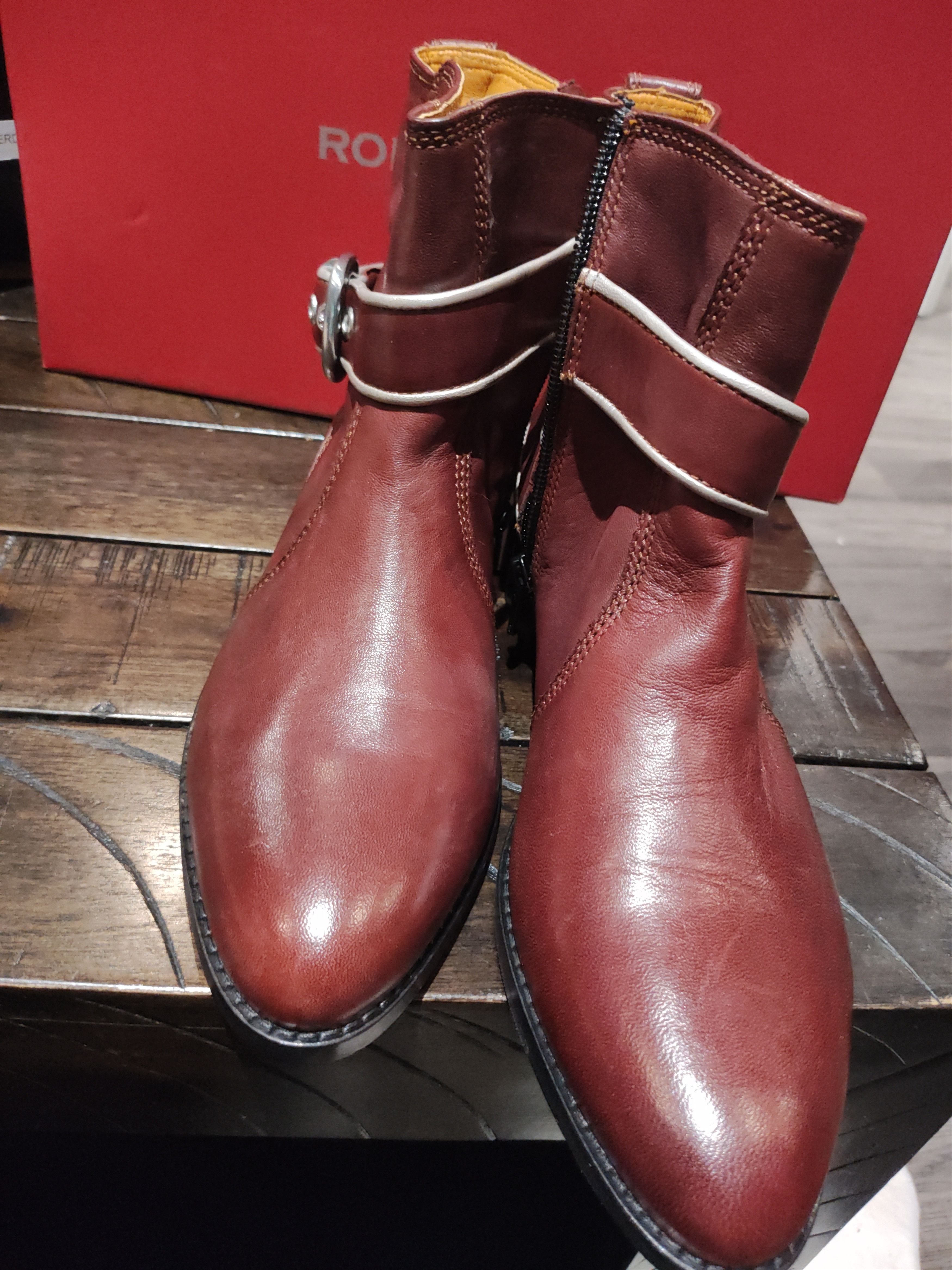 image of Italian Designers Robert Zur Shoes in Brown, Women's (Size 8.5)