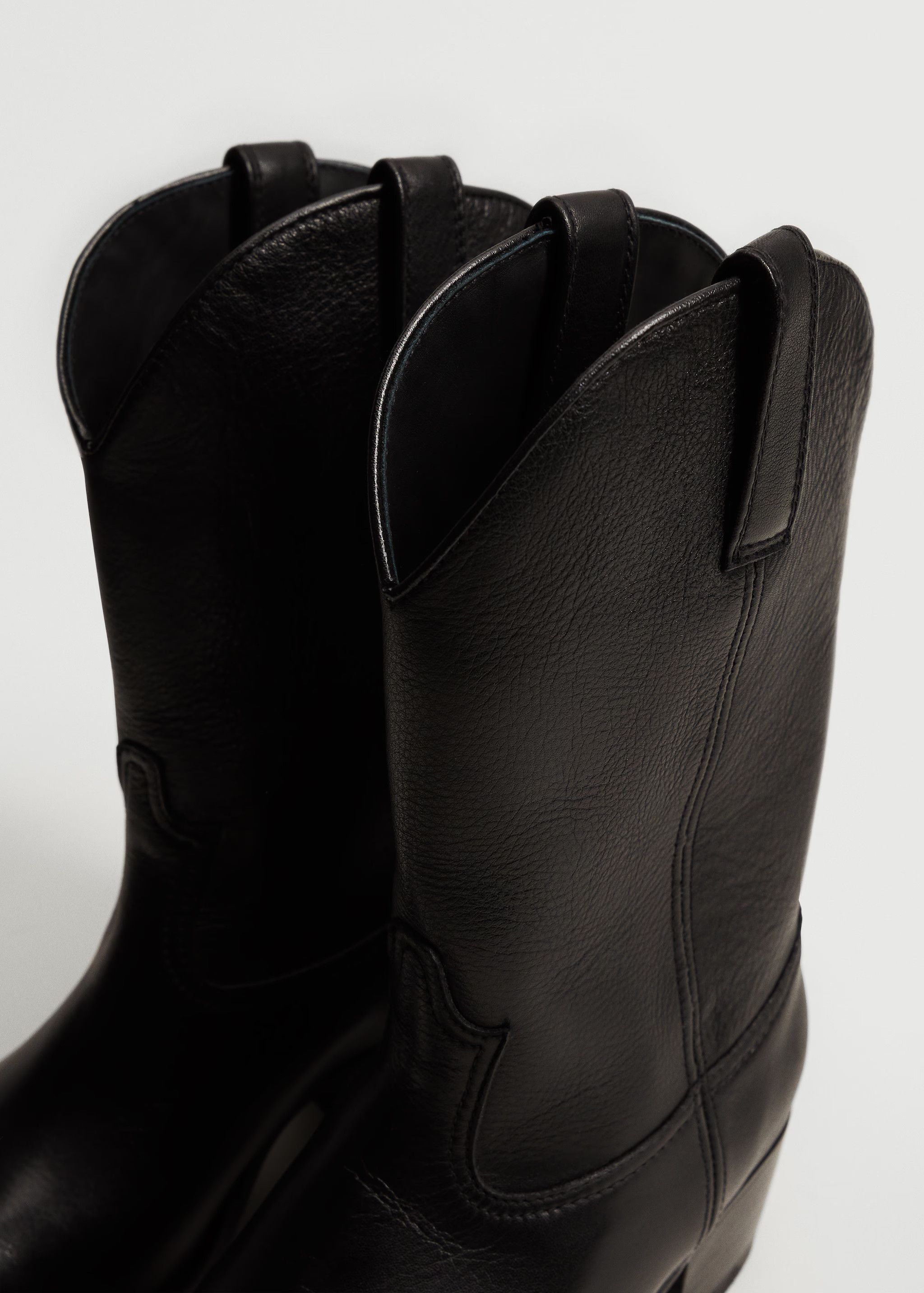 Fendi o1loc1c0824 Boot in Black Size US 12 / IT 42 - 3 Thumbnail