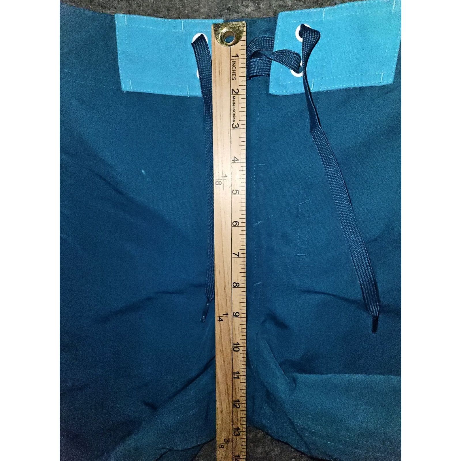 Under Armour Under Armour Swim Trunks Men 30 Teal Loose Heatgear Flap Pocket Beach Swimming Regular Size 30 Blue Logo Pockets Quick Dry N/A Size US 30 / EU 46 - 5 Thumbnail
