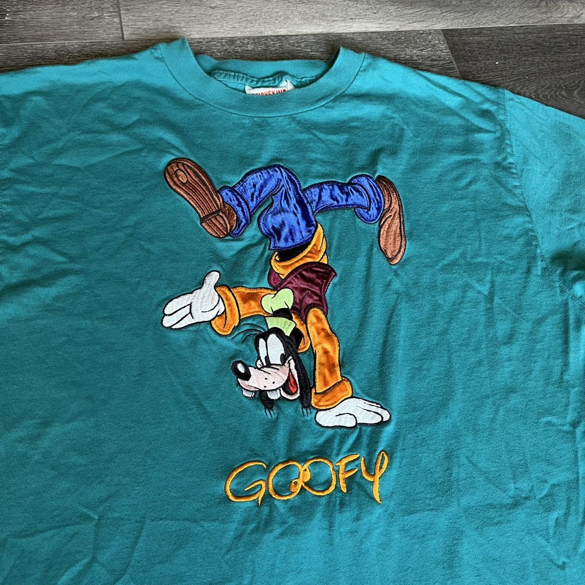 Mickey Inc Vintage 90s Disney Mickey Inc Goofy Embroidered Logo T Shirt Size US L / EU 52-54 / 3 - 2 Thumbnail