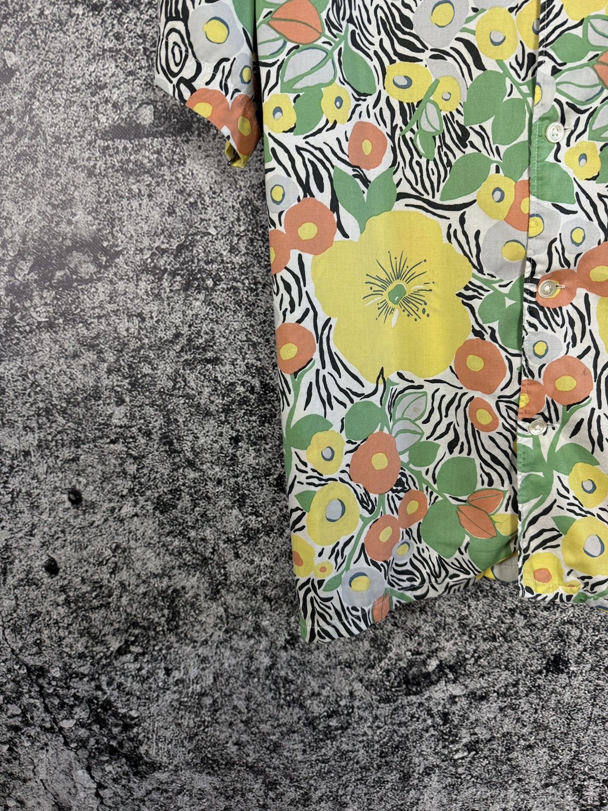 Levi's Levi’s Short Sleeve Shirt Hawaiian Floral Print Relaxed Sz L Size US L / EU 52-54 / 3 - 4 Thumbnail
