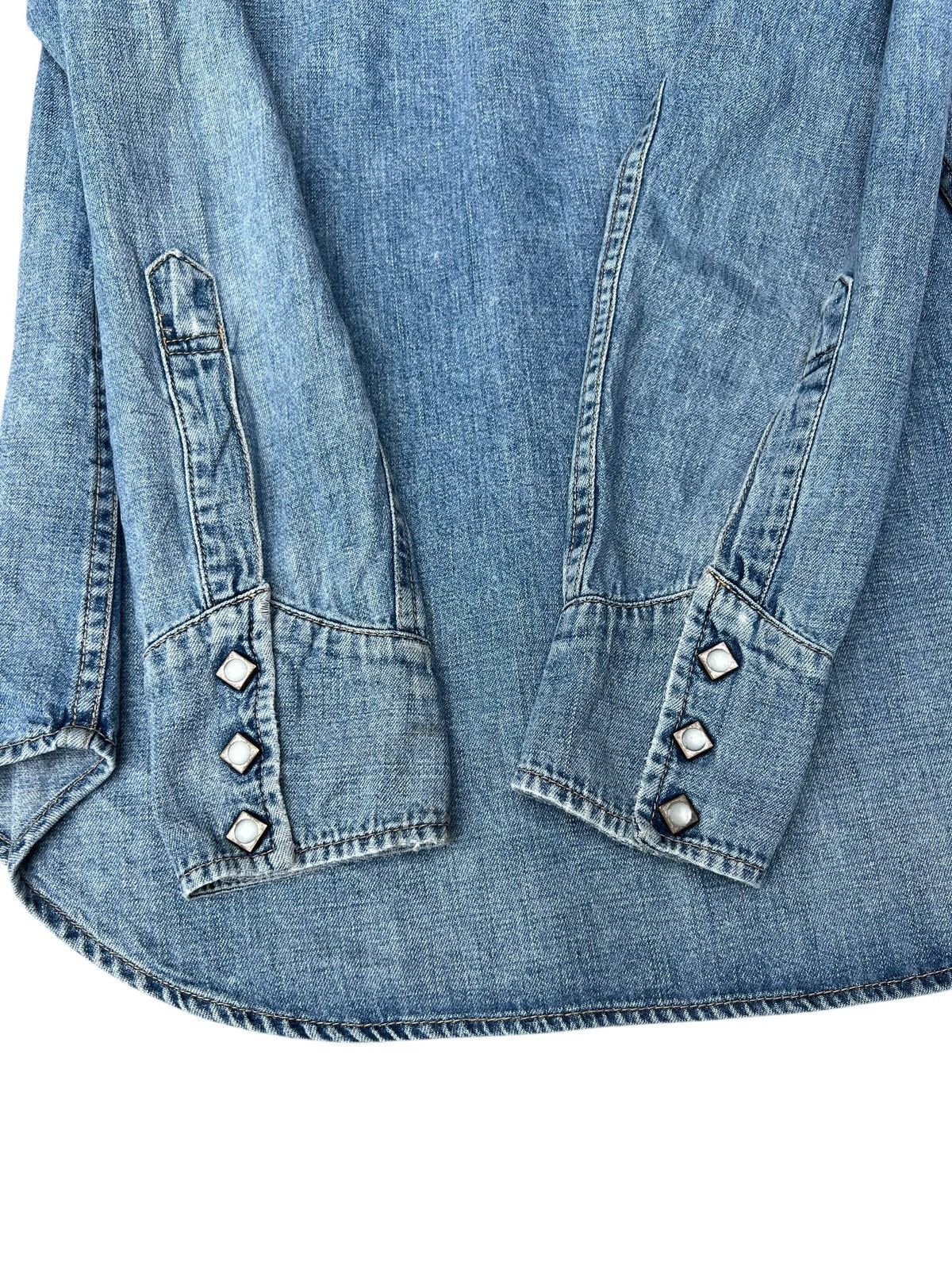 Levi's VTG 2002 Levi’s Red Tab Distressed Fade Denim Western Shirt Size US M / EU 48-50 / 2 - 24 Thumbnail