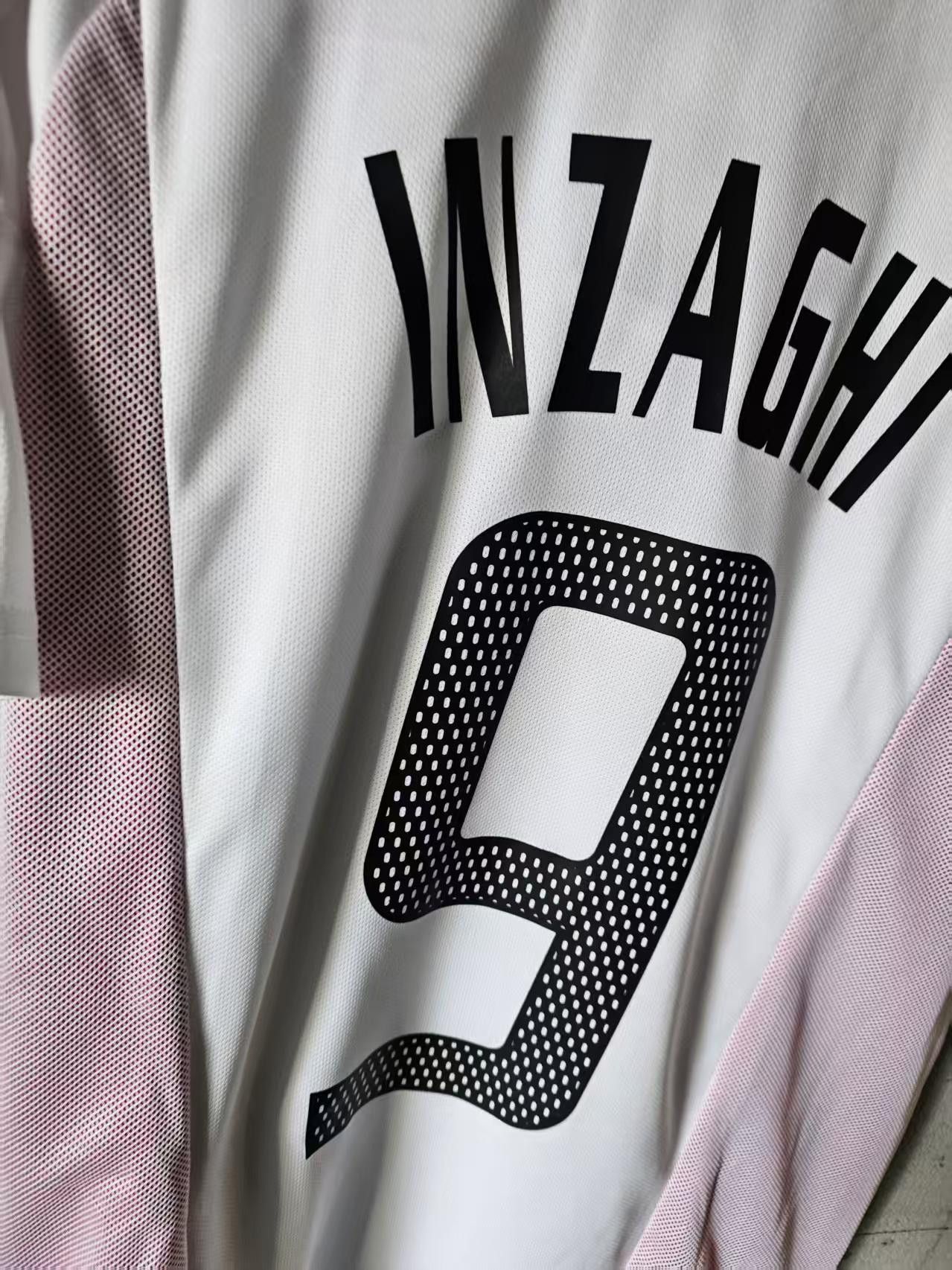 Other 2003 Vintage AC Milan #9 Inzaghi Jersey Size US L / EU 52-54 / 3 - 5 Thumbnail