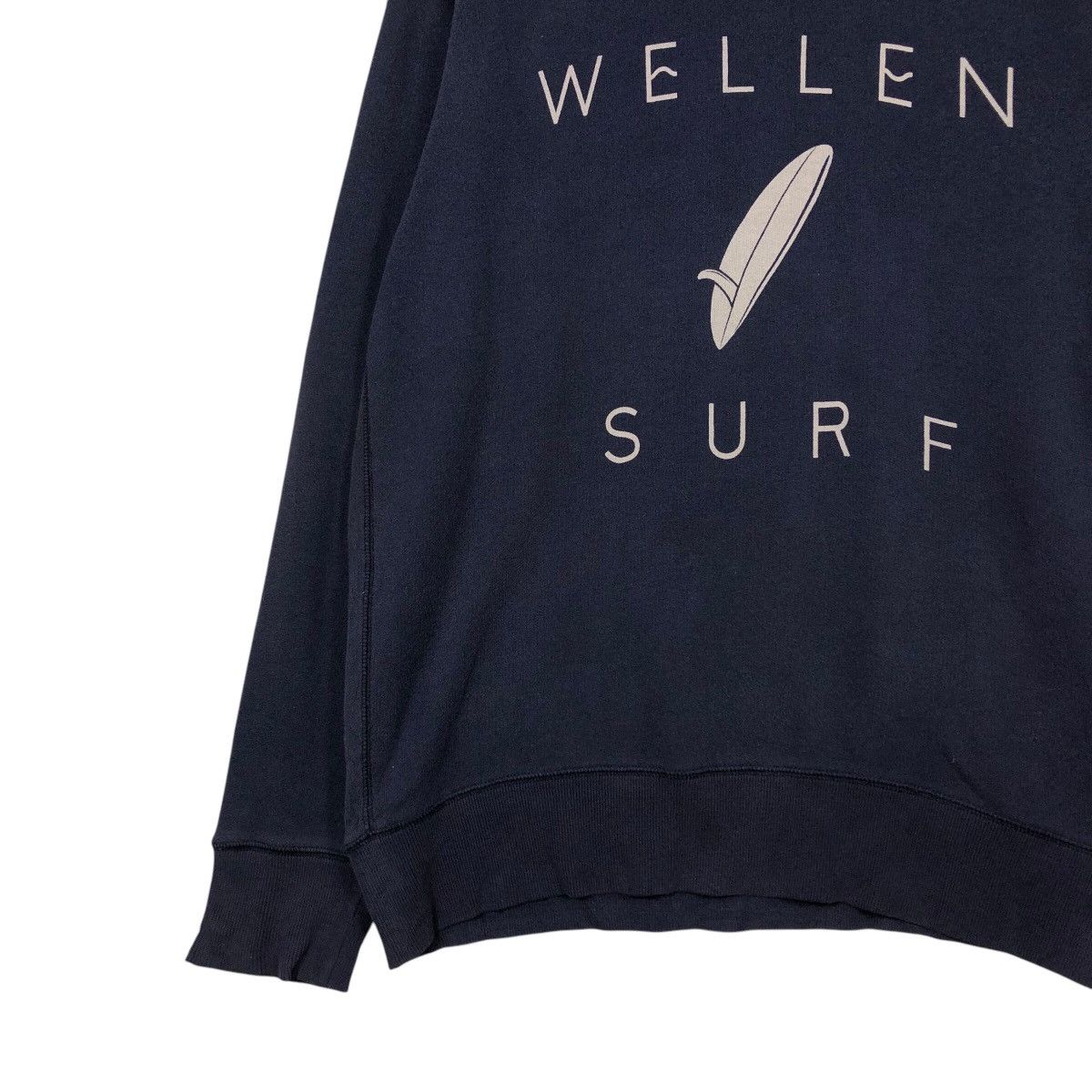 Japanese Brand Wellen Surf Graphic Crewneck Coastal Core Uniqlo UT Collab Size US XL / EU 56 / 4 - 5 Thumbnail