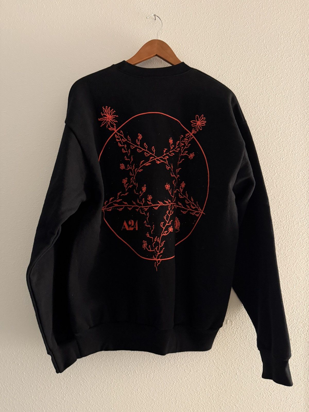 A24 × Online Ceramics She Is Risen Embroidered Crew Neck Sweatshirt Size US L / EU 52-54 / 3 - 4 Thumbnail