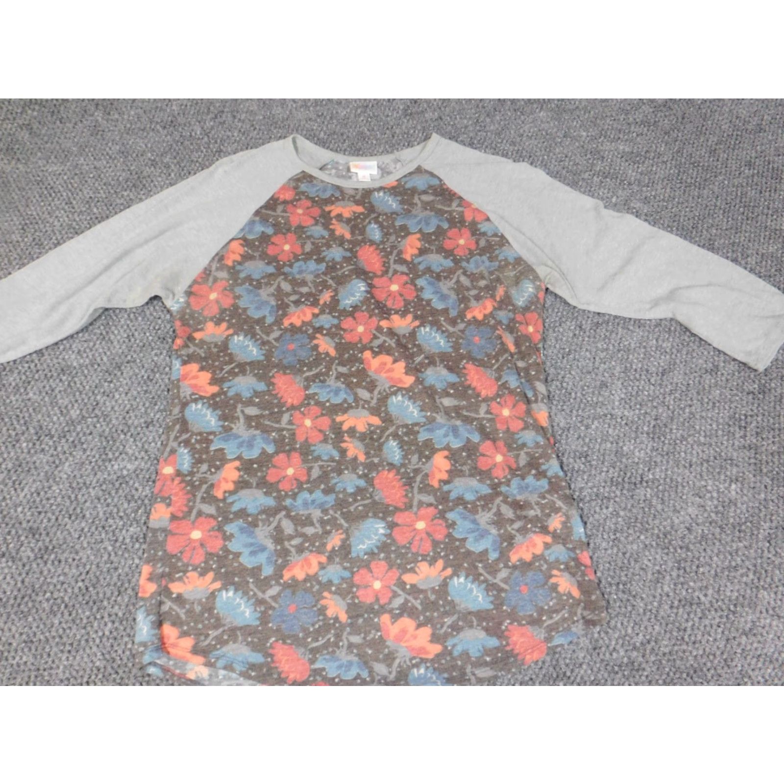 Vintage LuLaRoe Shirt Womens Medium Red Floral Short Sleeve Knit Cotton Polyester Pocket Collared Button-Down Regular Modern Vintage: No Size M / US 6-8 / IT 42-44 - 2 Thumbnail
