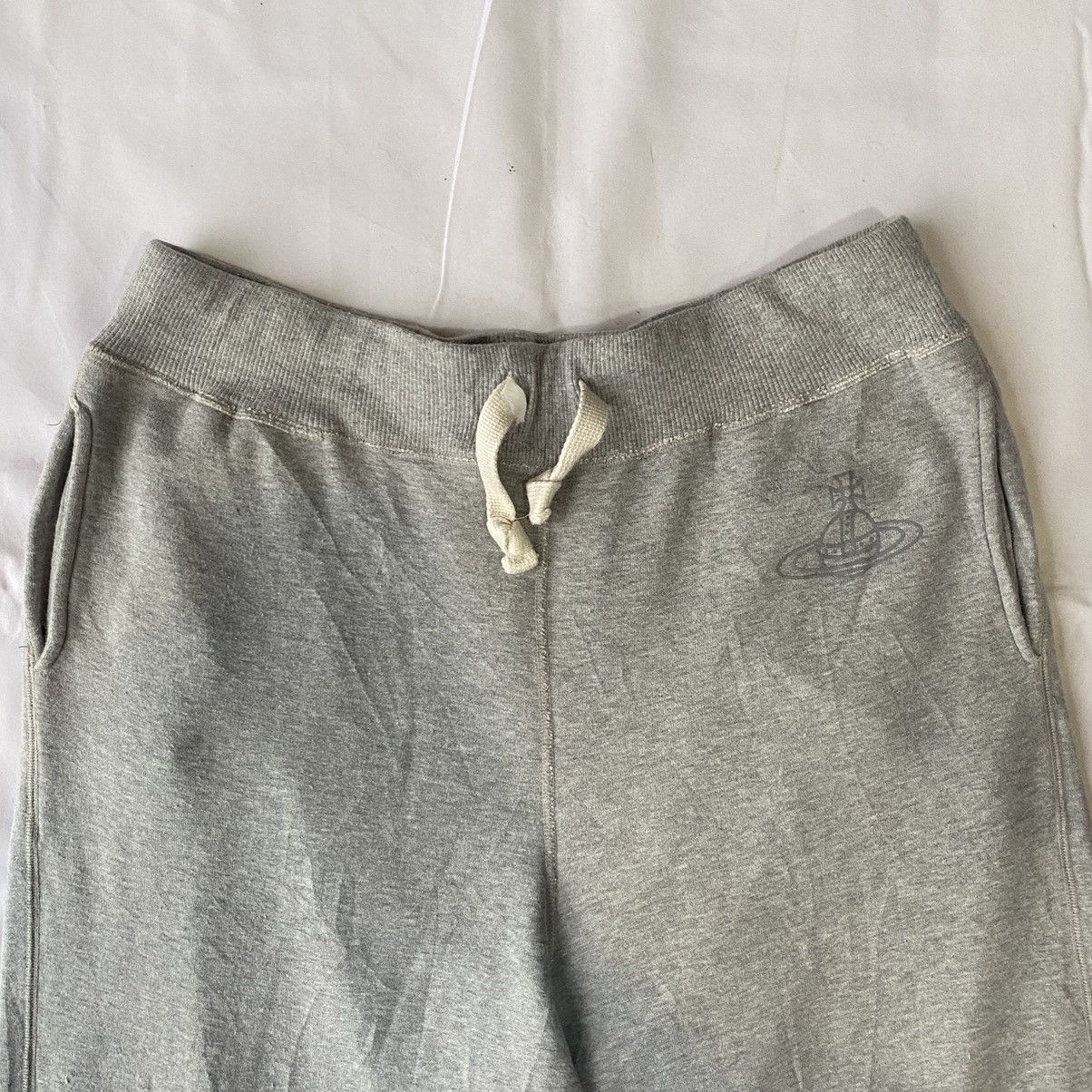 Designer × Vivienne Westwood Japan Market Vivienne Westwood Homewear Grey Logo Sweatpants Size US 36 / EU 52 - 3 Thumbnail