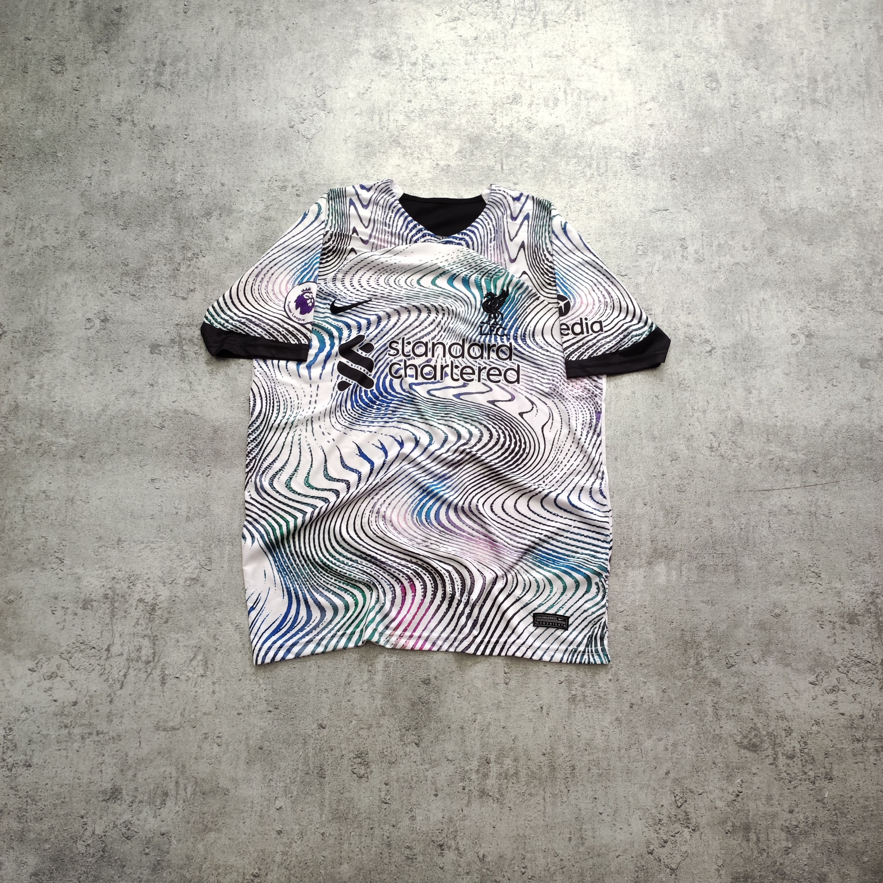 Nike RARE 2022/23 Nike x Liverpool FC #11 Salah Away Jersey Size US M / EU 48-50 / 2 - 1 Thumbnail