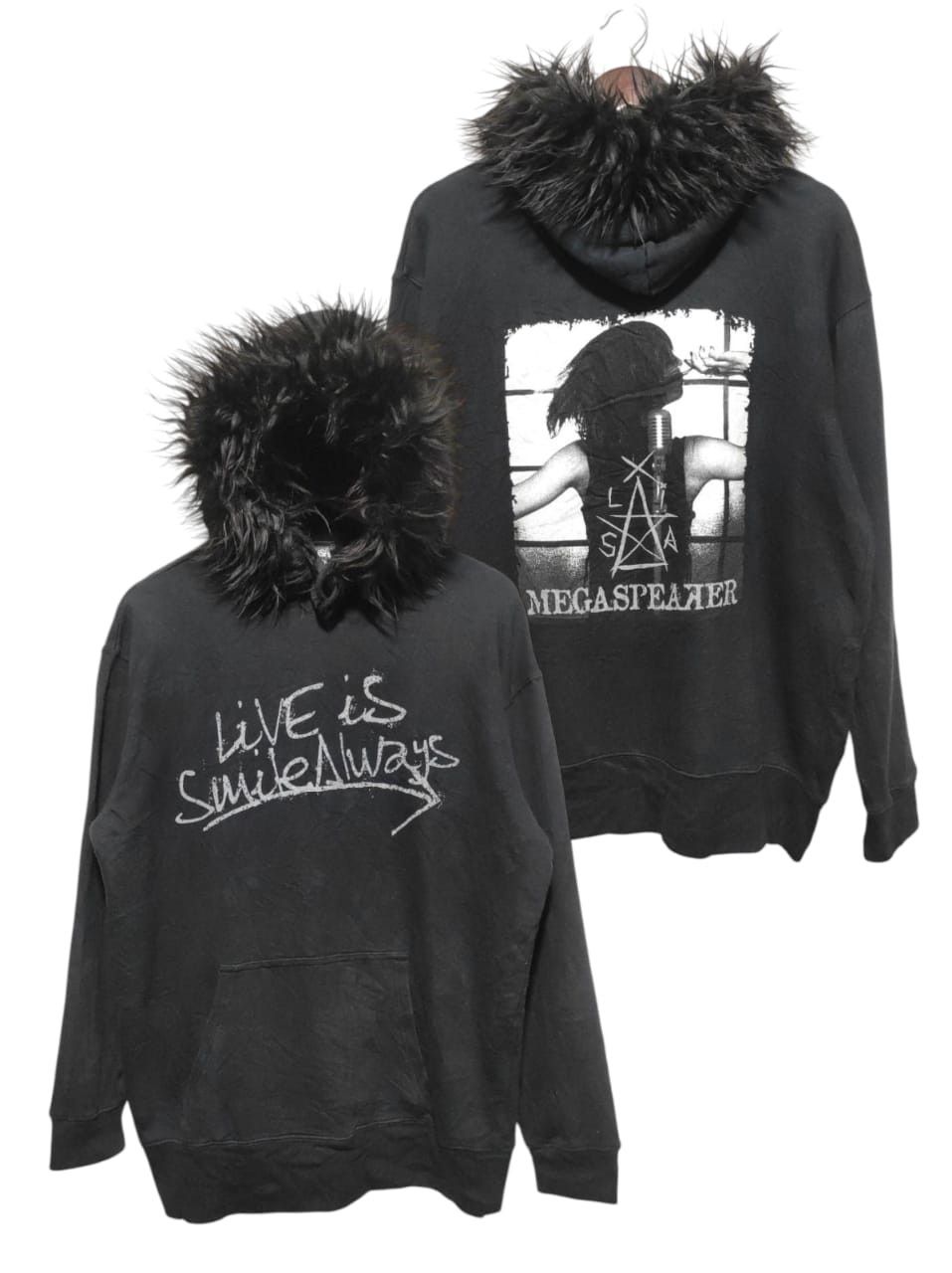 Band Tees Lisa Live is Smile Always Mega Speaker Singer fur hoodie Size US M / EU 48-50 / 2 - 2 Thumbnail