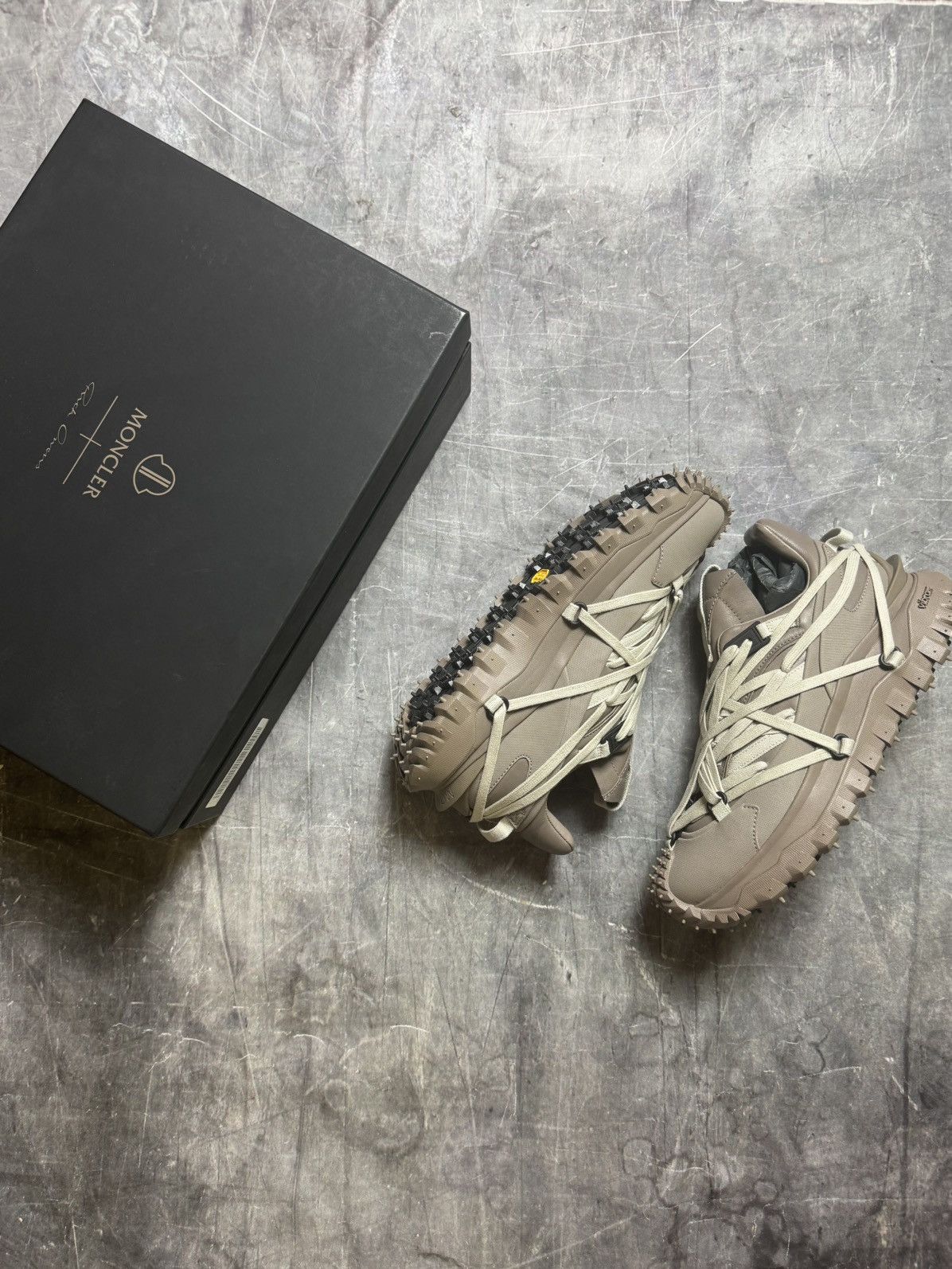 Moncler × Rick Owens Rick Owens Moncler Megalace Trail Grip Sneakers in Dust Size US 8 / EU 41 - 1 Thumbnail