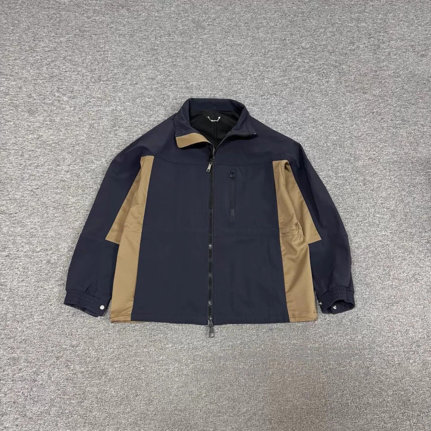 Louis Vuitton Multi-Color Zip-Up Light Jacket Size M. Size US M / EU 48-50 / 2 - 1 Thumbnail