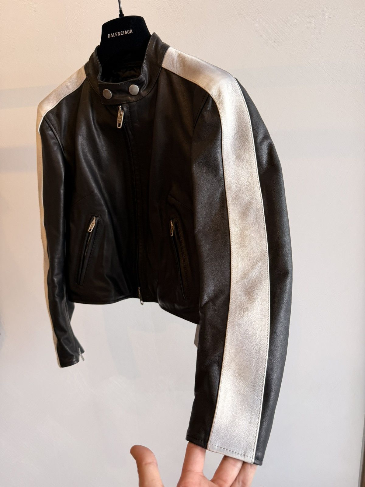 Balenciaga Balenciaga Moto Racer Jacket Black Leather w Stripes Sz 40 Size M / US 6-8 / IT 42-44 - 6 Thumbnail