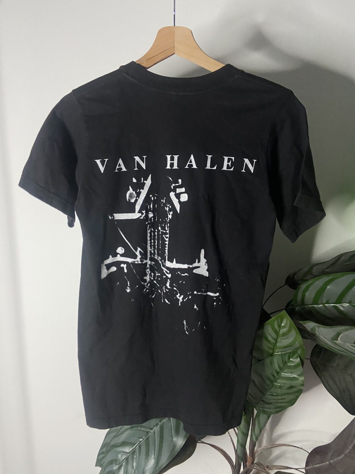 Band Tees Van Halen Bells😊❤️ Size US S / EU 44-46 / 1 - 2 Thumbnail