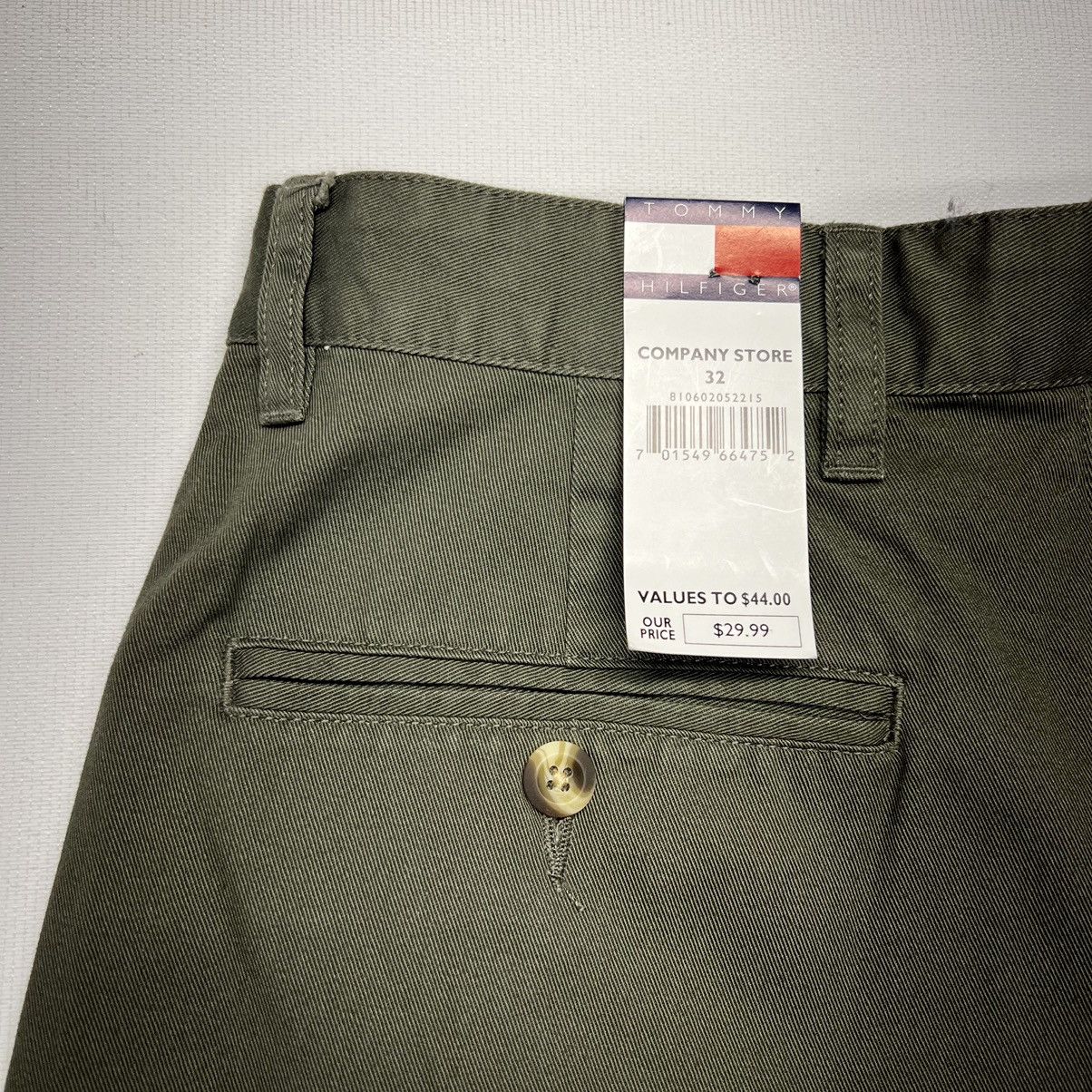 Tommy Hilfiger × Vintage VTG Tommy Hilfiger Shorts Green Chino Bermuda Olive Button Size US 32 / EU 48 - 11 Thumbnail