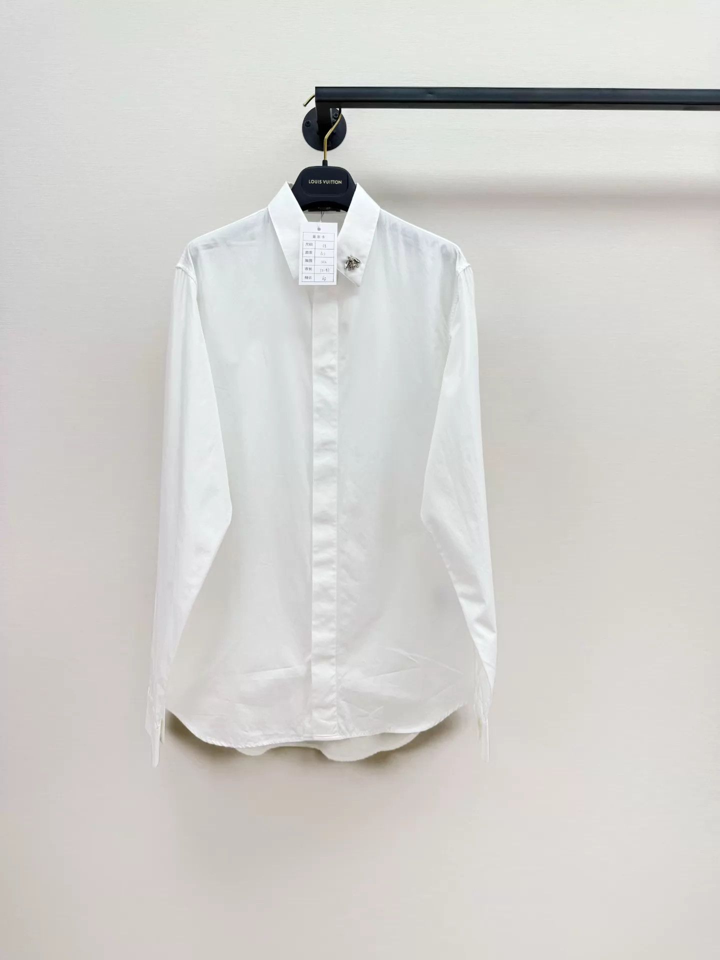 Dior Dior casual shirt 38 worn once like new Size S / US 4 / IT 40 - 1 Thumbnail