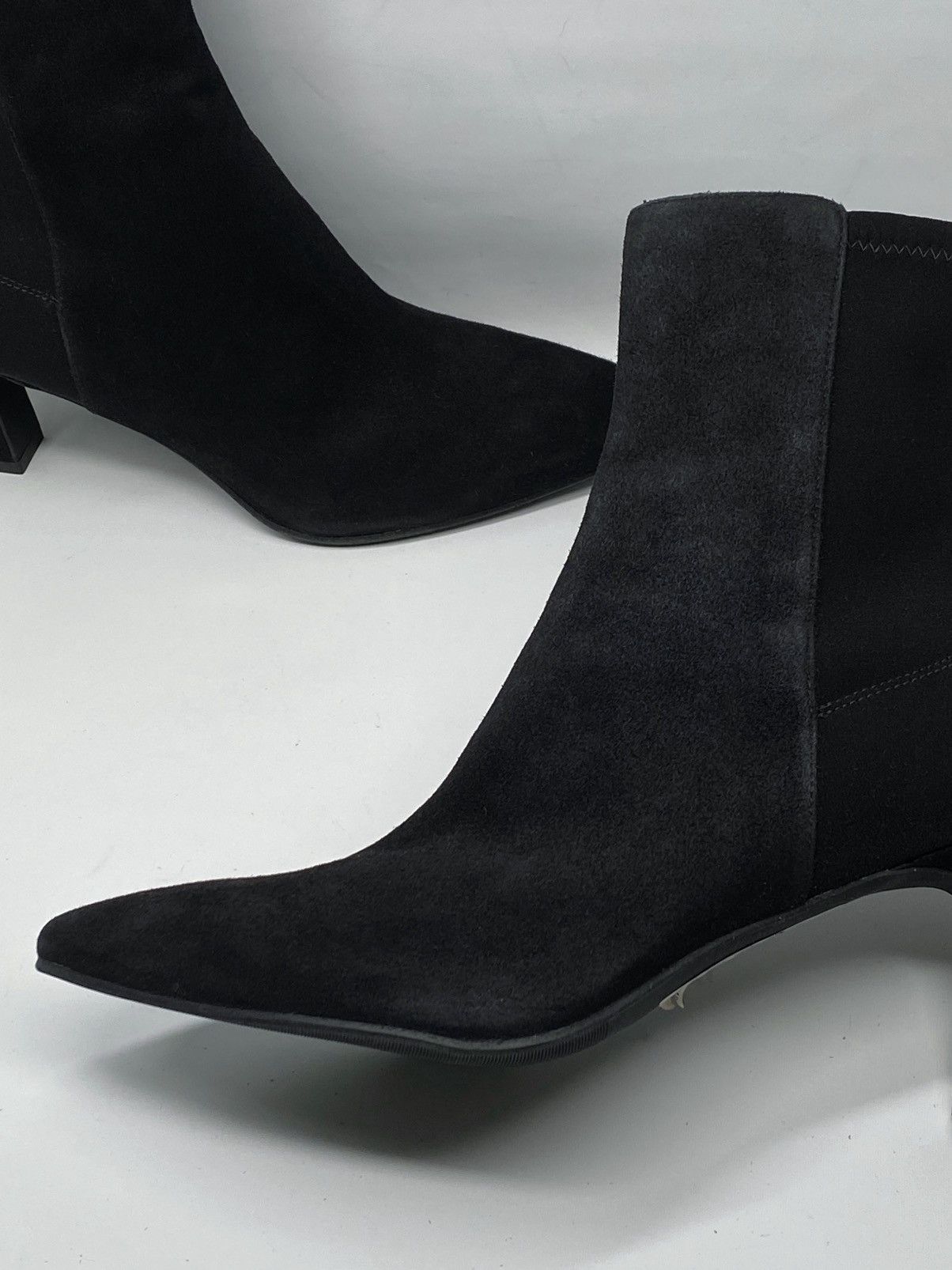 Stuart Weitzman Stuart Weitzman Lauri Point-Toe Suede Booties size 7.5 Size US 7.5 / IT 37.5 - 9 Thumbnail