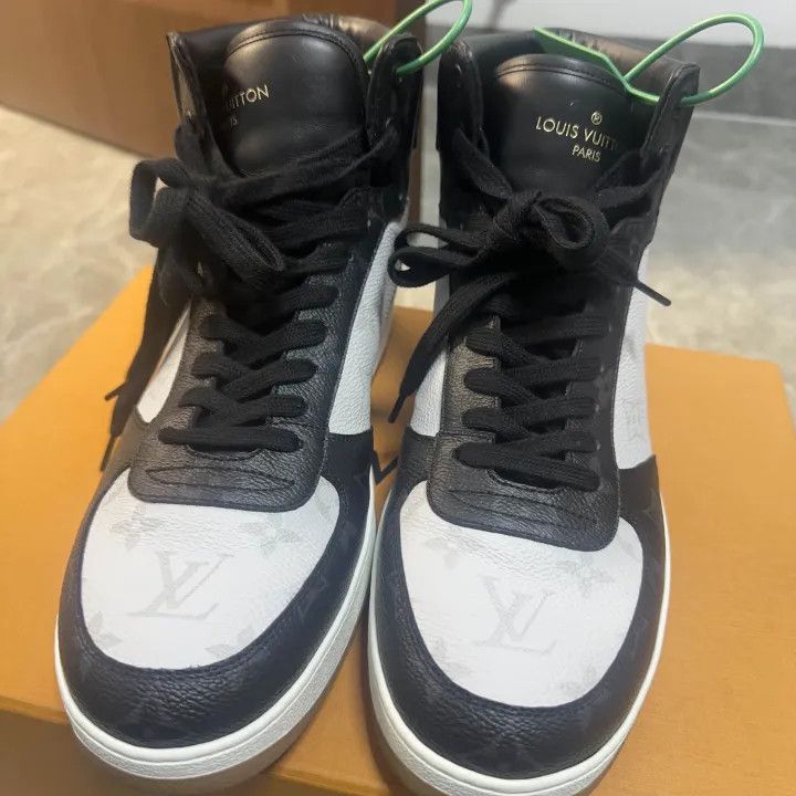 Louis Vuitton Louis Vuitton Rivoli Black and White High-Top Sneakers -250 Size US 9.5 / EU 42-43 - 2 Thumbnail