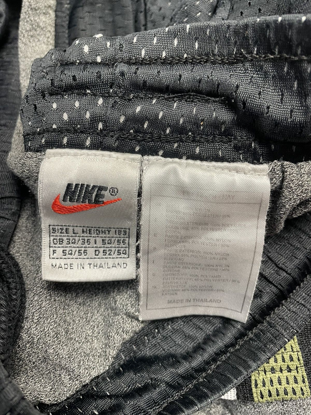 Nike × Vintage 90’s Vintage Nike basketball Swoosh Shorts Size US 36 / EU 52 - 7 Thumbnail