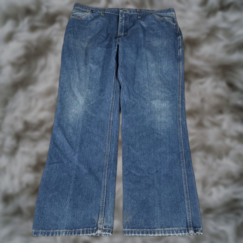 Wrangler VINTAGE Wrangler Jeans Straight Fit Mens 38 Regular Blue Denim 5-Pocket USA 90s Leather Patch Logo Zipper Button Waist 38 Inseam 29 Size US 38 / EU 54 - 1 Thumbnail