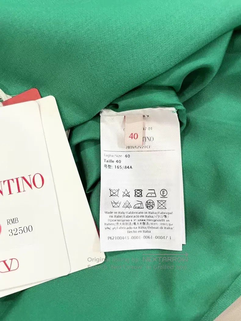 Valentino Valentino Star diamond embellished long-sleeved dress Size S / US 4 / IT 40 - 8 Thumbnail