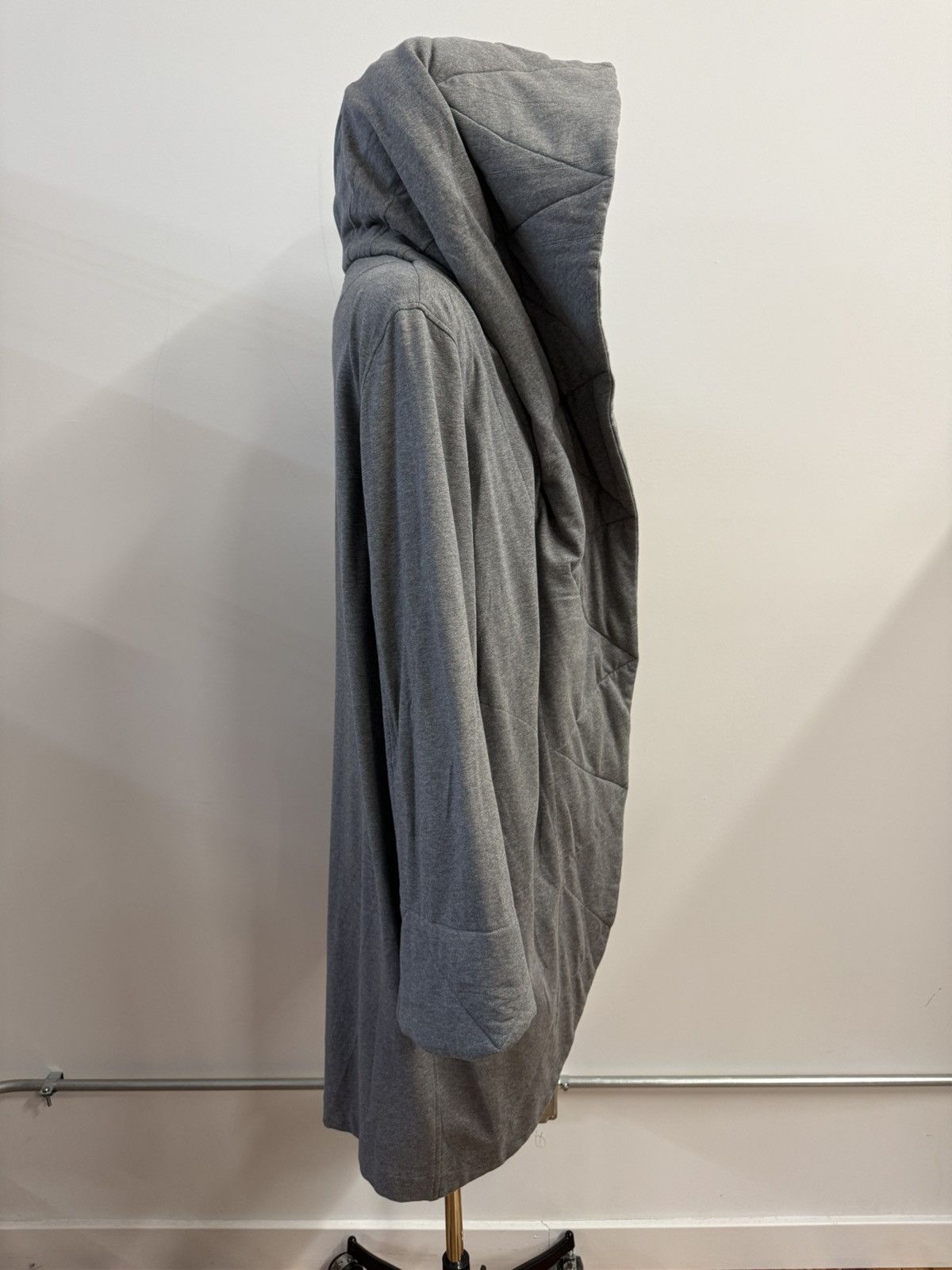 Norma Kamali NORMA KAMALI Quilted Hooded Wrap Coat — Size S Size S / US 4 / IT 40 - 6 Thumbnail