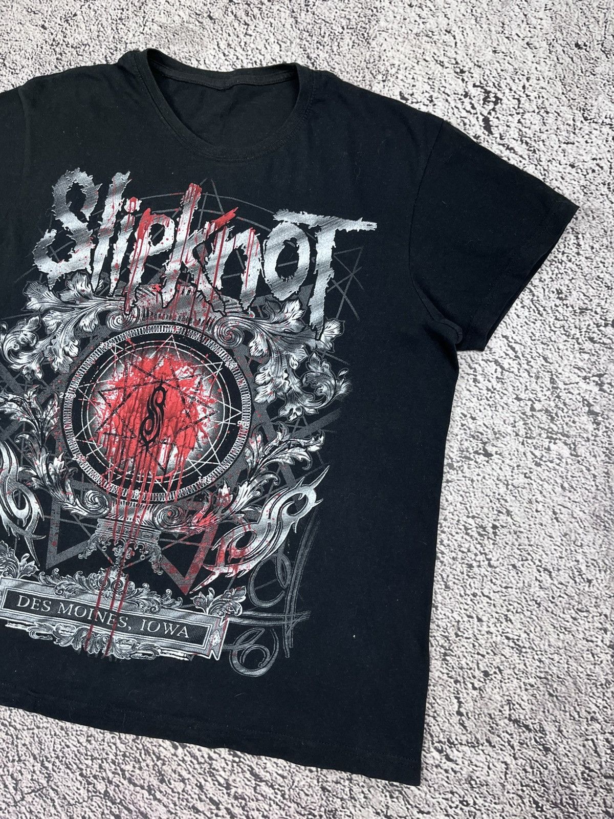 Band Tees Vintage Slipknot Des Moines Iowa Metal Band Graphic T-Shirt Size US M / EU 48-50 / 2 - 3 Thumbnail