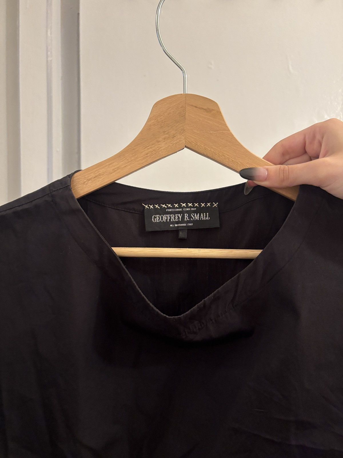 Geoffrey B. Small Geoffrey B Small black shirt with button detail Size M / US 6-8 / IT 42-44 - 3 Thumbnail