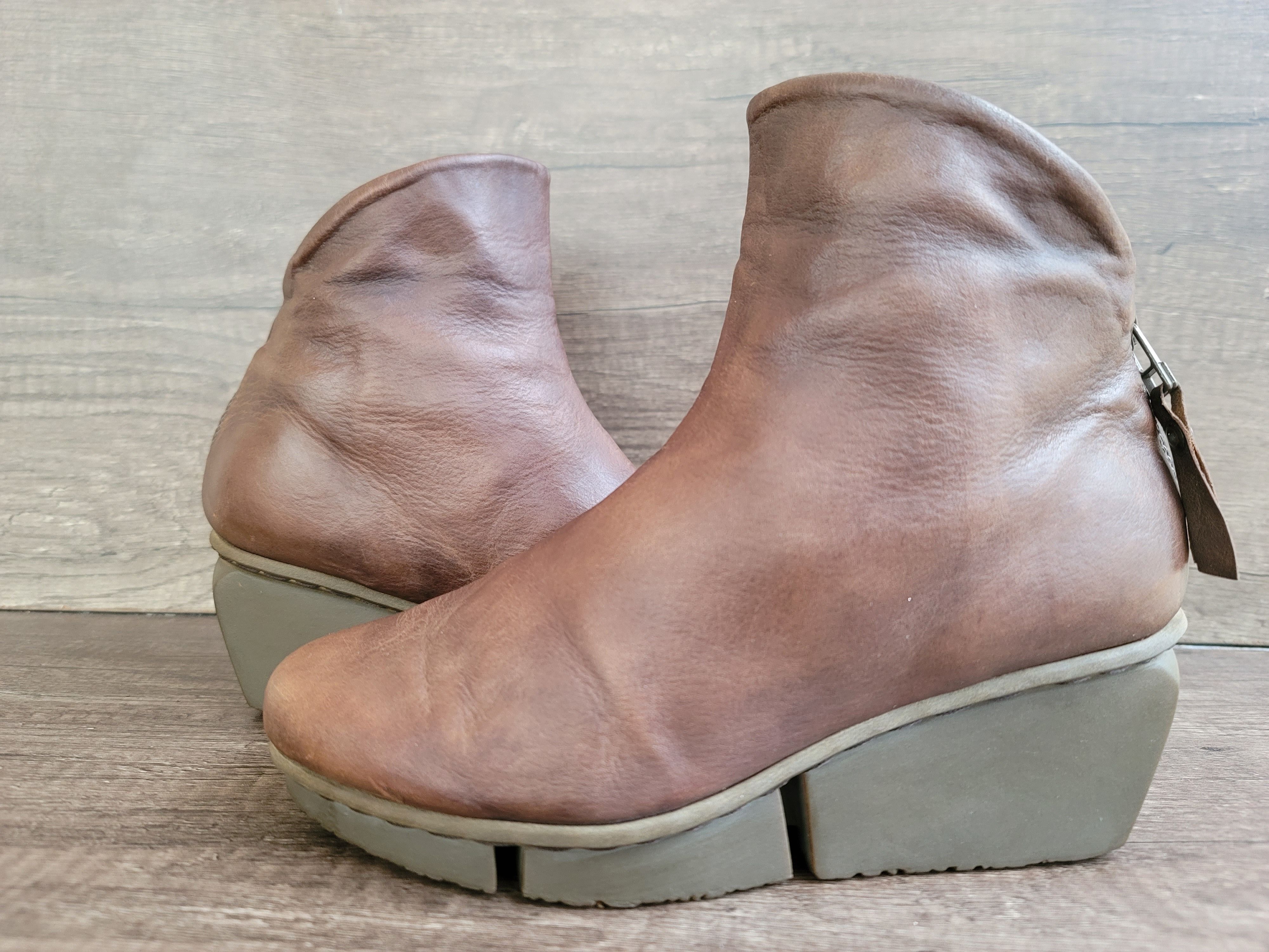 Trippen Trippen Brown Leather Platform Ankle Boots Sz 37 US 6.5-7. Size US 7 / IT 37 - 7 Thumbnail