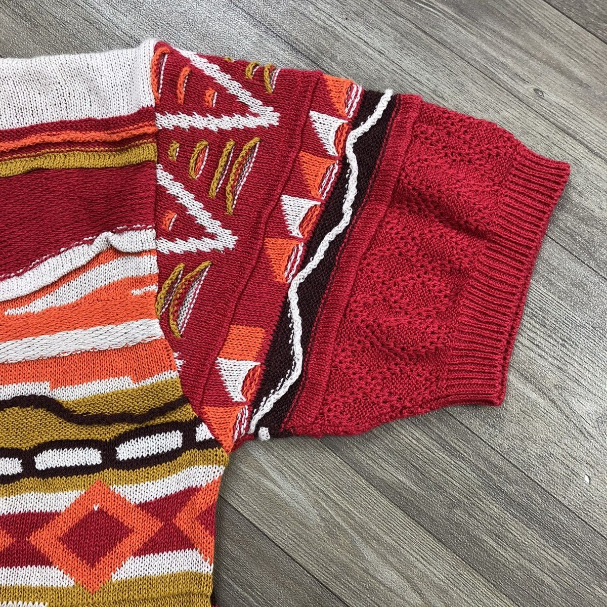 Coogi 1990s Vintage Bazzanti Coogi 3D Cable Luxury Knitwear Top Size US M / EU 48-50 / 2 - 7 Thumbnail