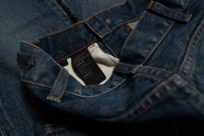 Celine CELINE Chain washed blue jeans Size 25" / US 0 / IT 36 - 4 Thumbnail