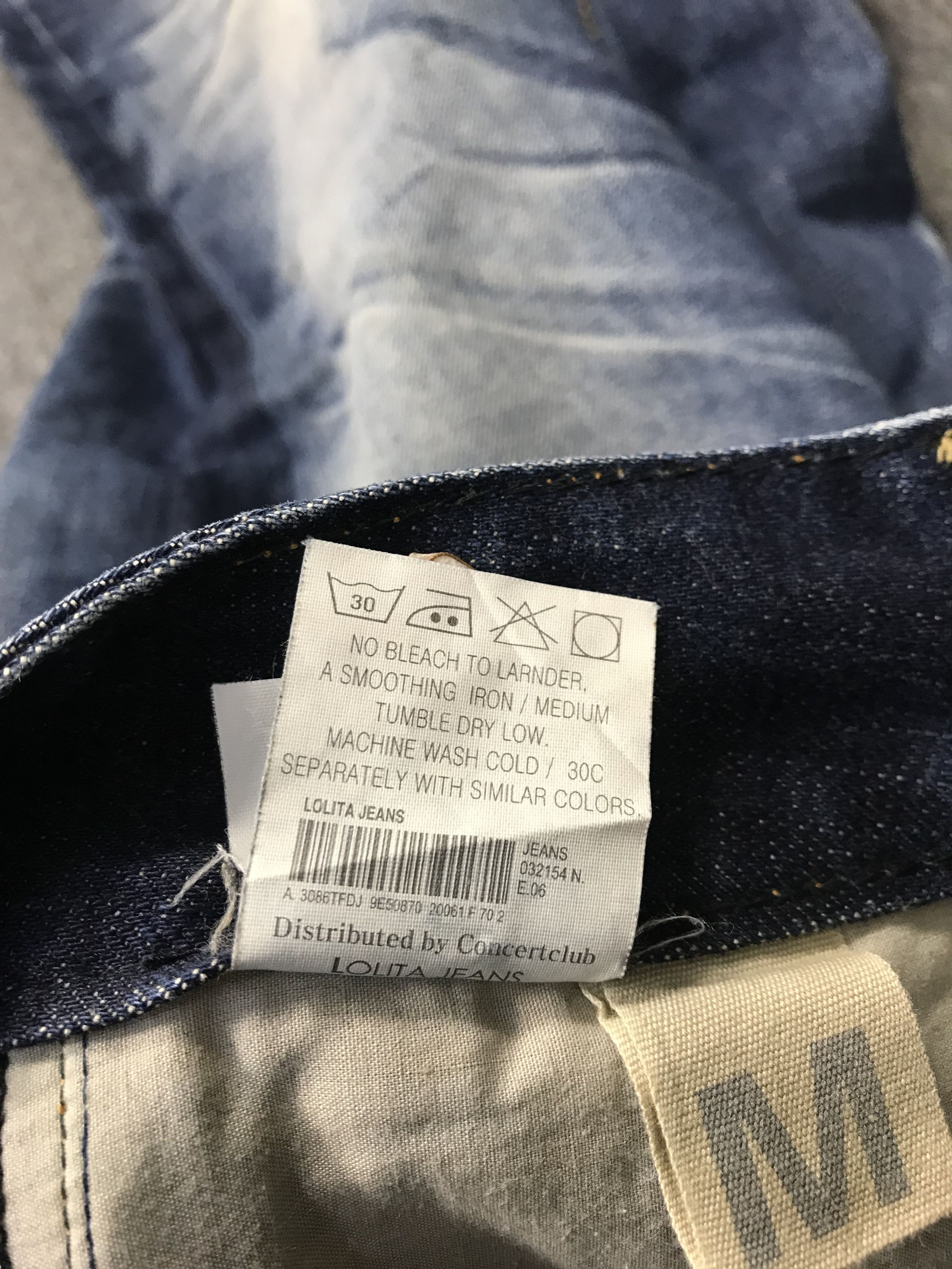 Japanese Brand Lolita Indigo Distressed Denim Short Jeans Whisker Baggy Size US 28 / EU 44 - 12 Thumbnail