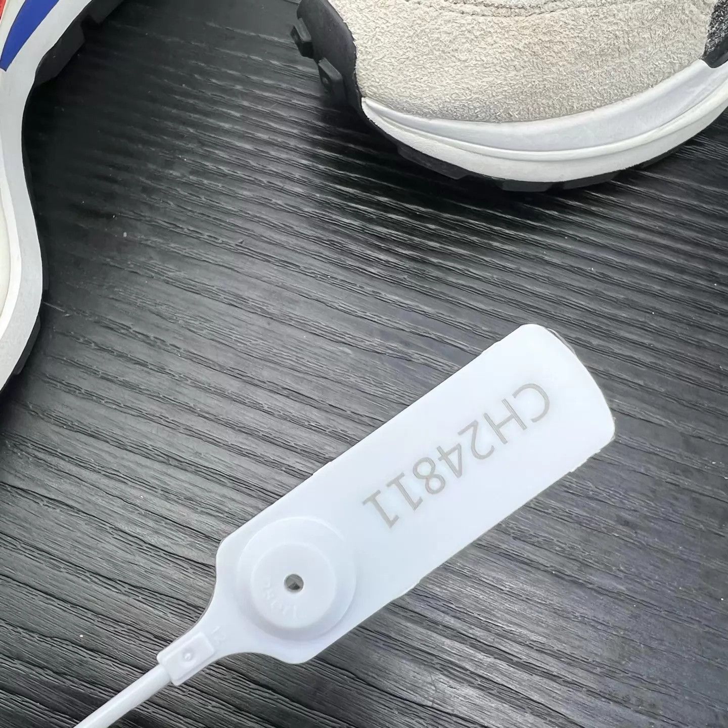 Nike sacai vaporwaffle gray white 44 Mint Size US 11 / EU 44 - 9 Thumbnail