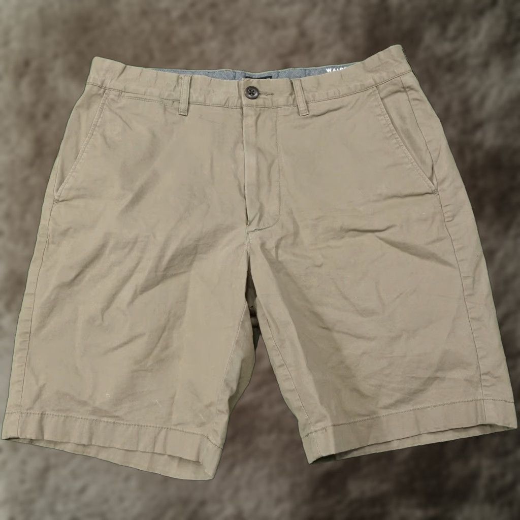 J.Crew J.CREW Shorts Mens 31 Green Chino Flat Front Stretch 9 Inseam Casual Summer pants not included Size US 31 - 1 Thumbnail