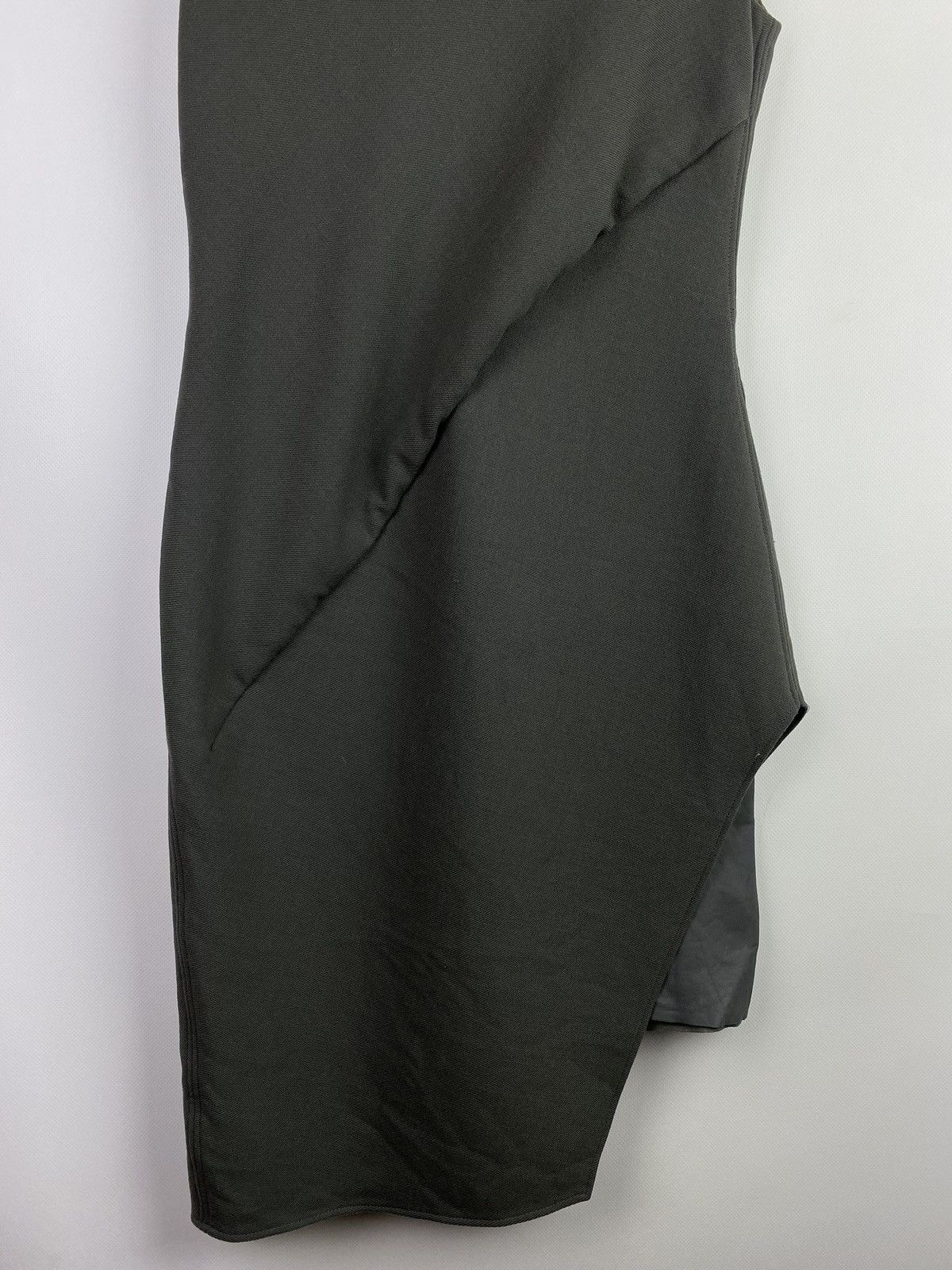 Helmut Lang Helmut Lang ladies assymetrical sleeveless dress size 6 Size M / US 6-8 / IT 42-44 - 3 Thumbnail