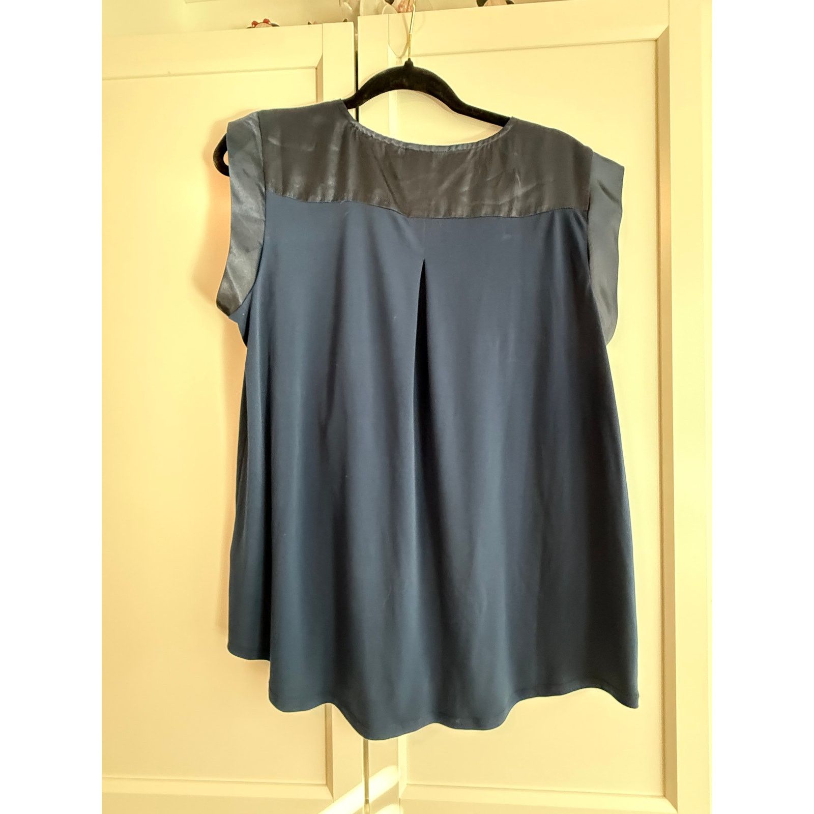 Other Dressbarn Blue Pleated Blouse Women Sleeveless L - A020 Size L / US 10 / IT 46 - 4 Thumbnail