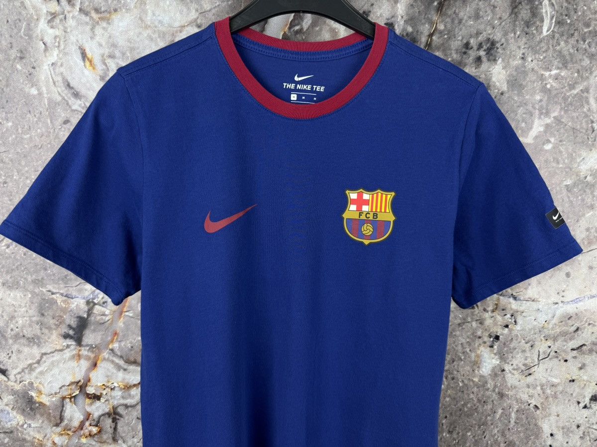 Nike Men’s Nike Football T-Shirt FCB Soccer Barcelona Size Medium Size US M / EU 48-50 / 2 - 3 Thumbnail